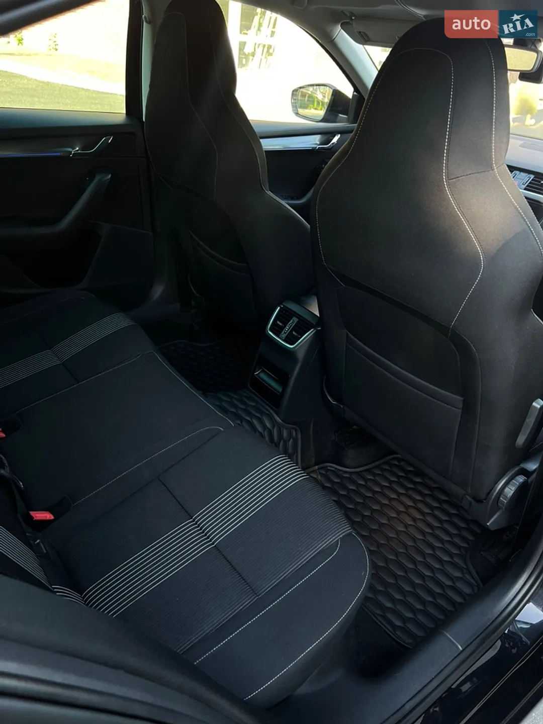 2017 Skoda Octavia - мініатюра 11