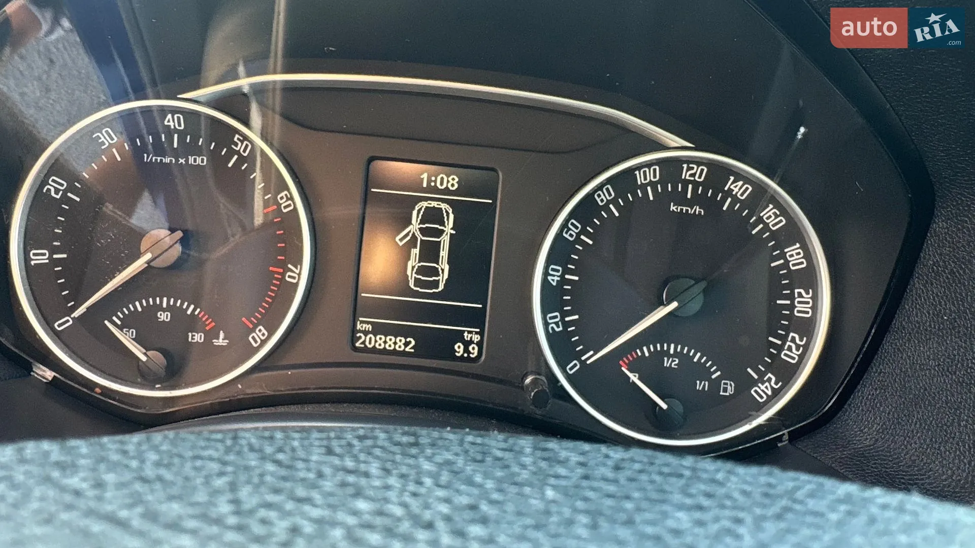 2010 Skoda Octavia - мініатюра 13
