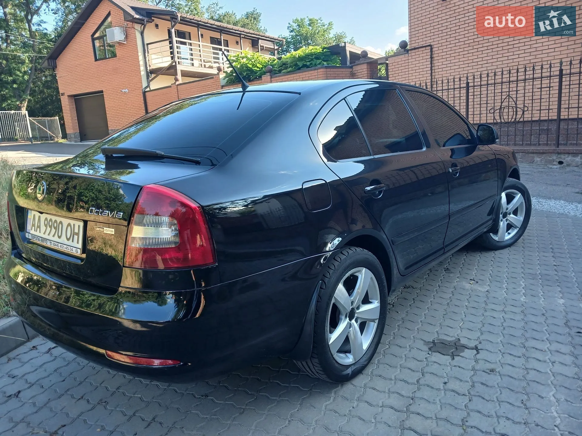 2011 Skoda Octavia - мініатюра 11