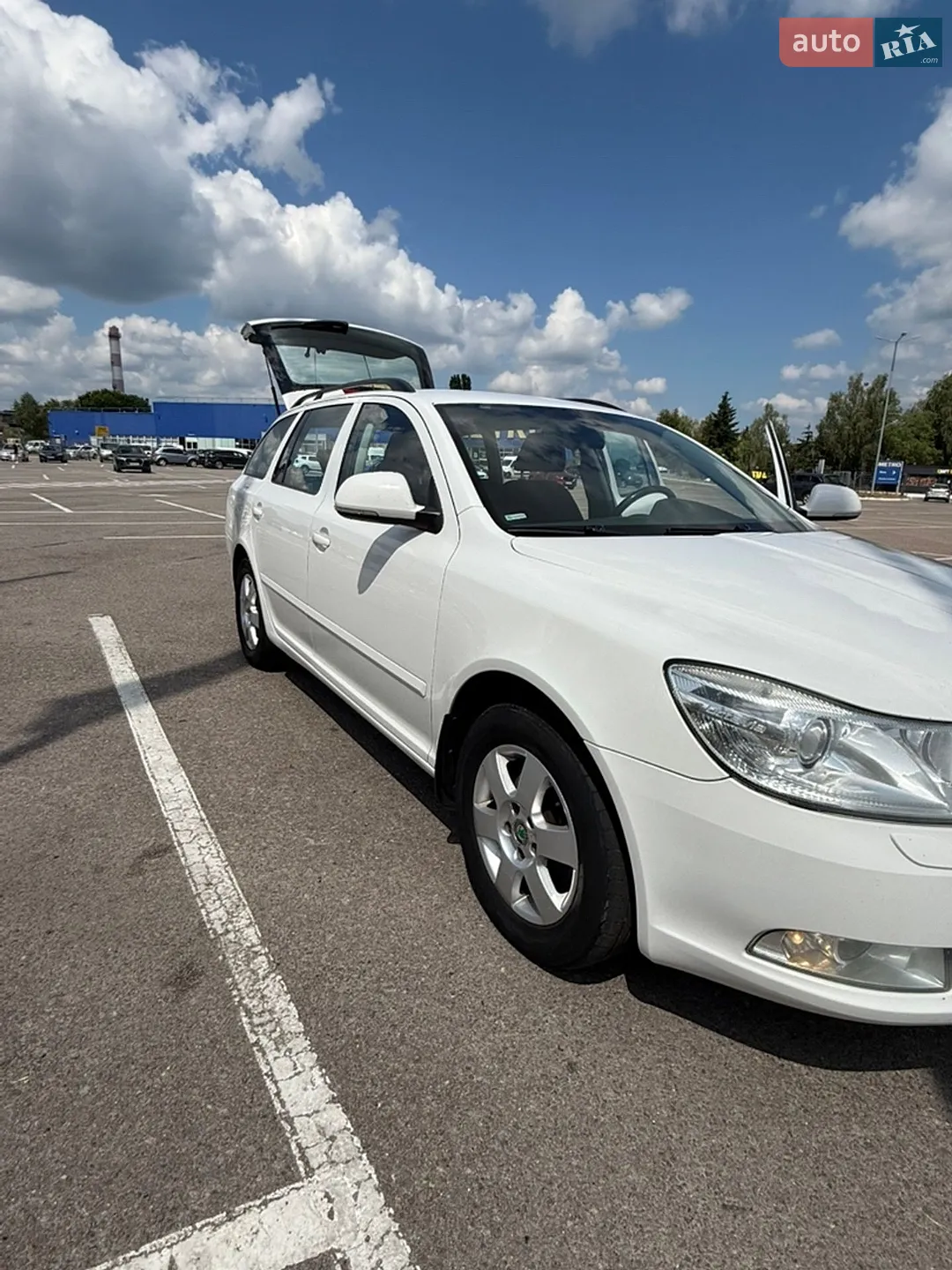 2011 Skoda Octavia - мініатюра 8