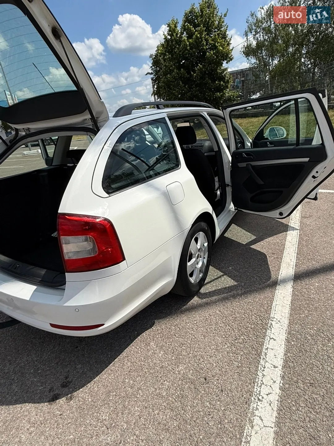 2011 Skoda Octavia - мініатюра 12