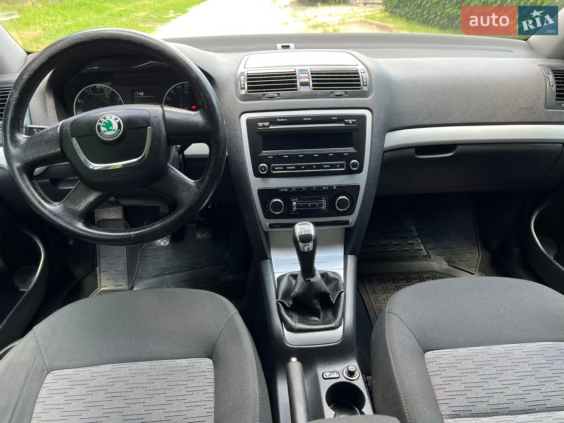 2011 Skoda Octavia - мініатюра 36