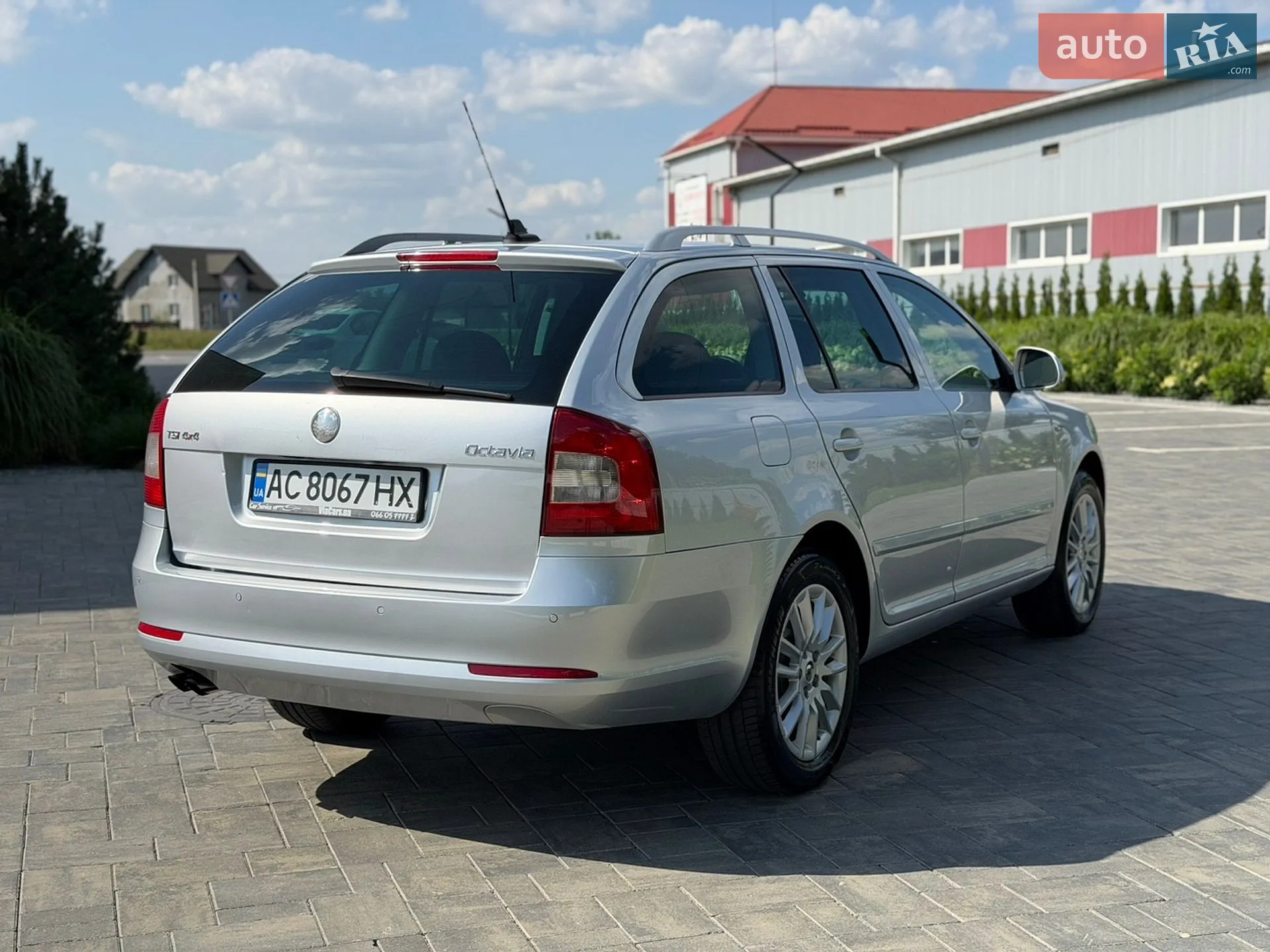 2010 Skoda Octavia - мініатюра 11
