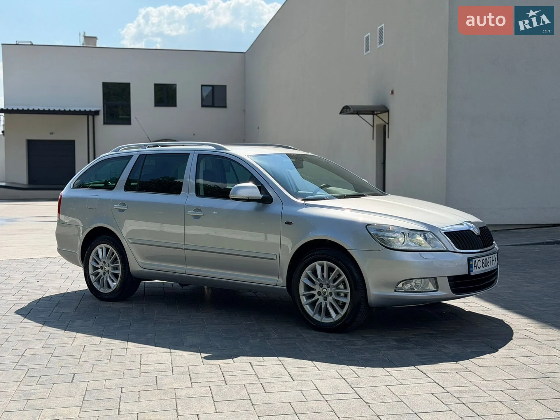 2010 Skoda Octavia - мініатюра 17