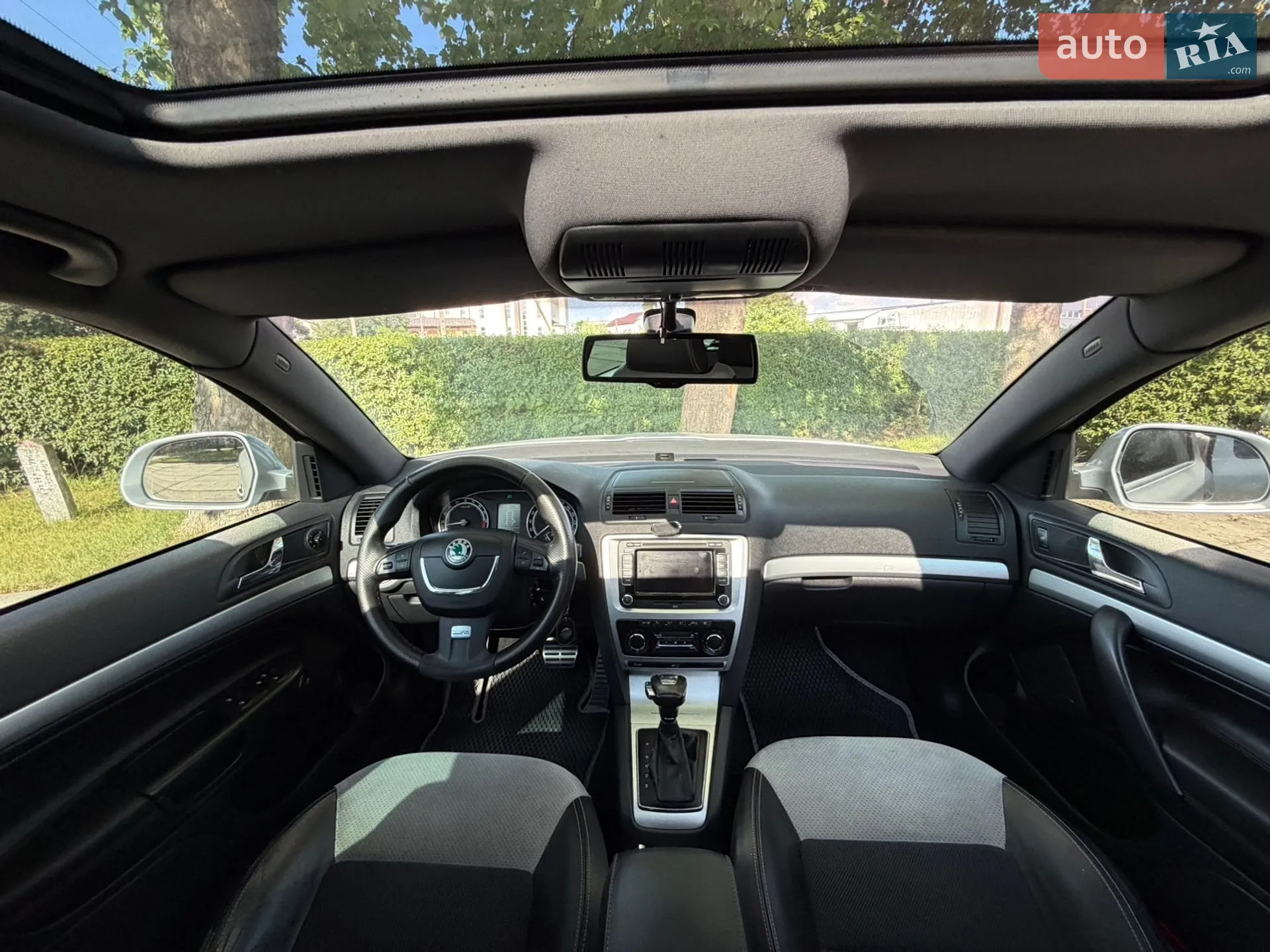 2010 Skoda Octavia - мініатюра 5