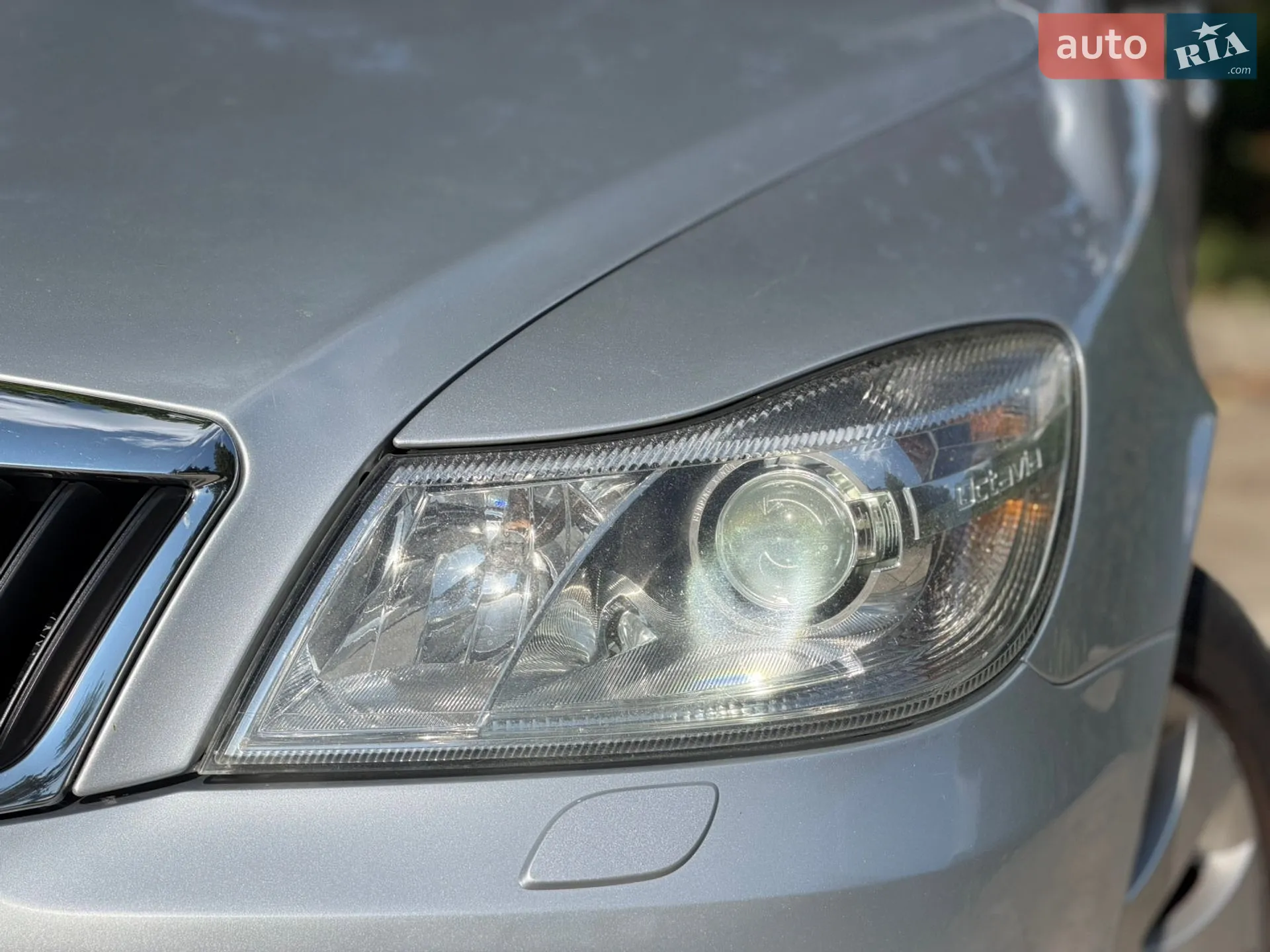 2010 Skoda Octavia - мініатюра 18