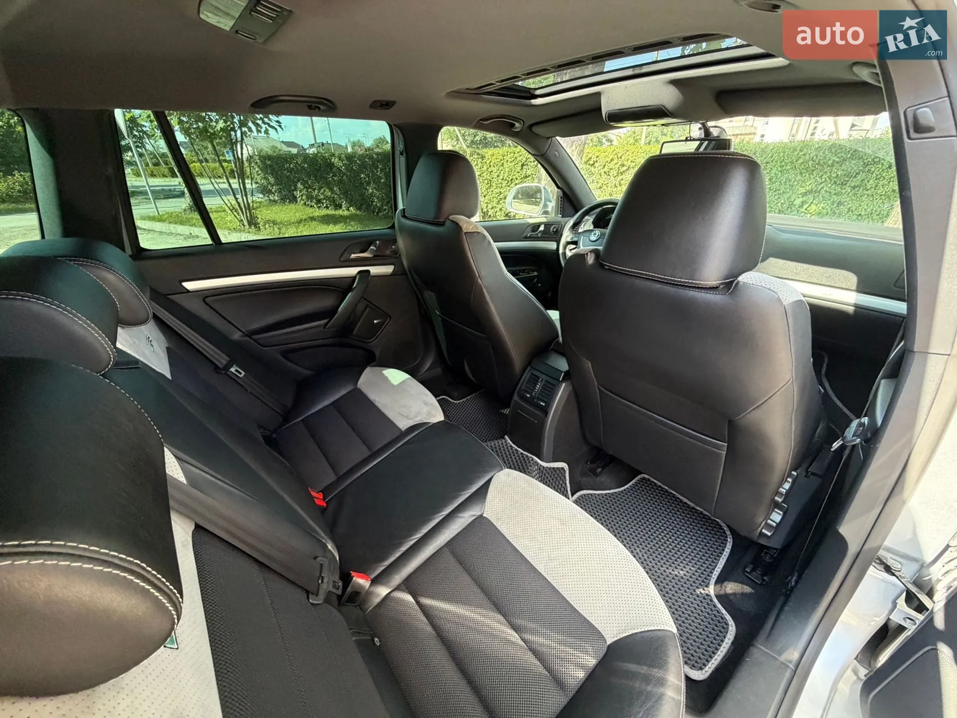2010 Skoda Octavia - мініатюра 40