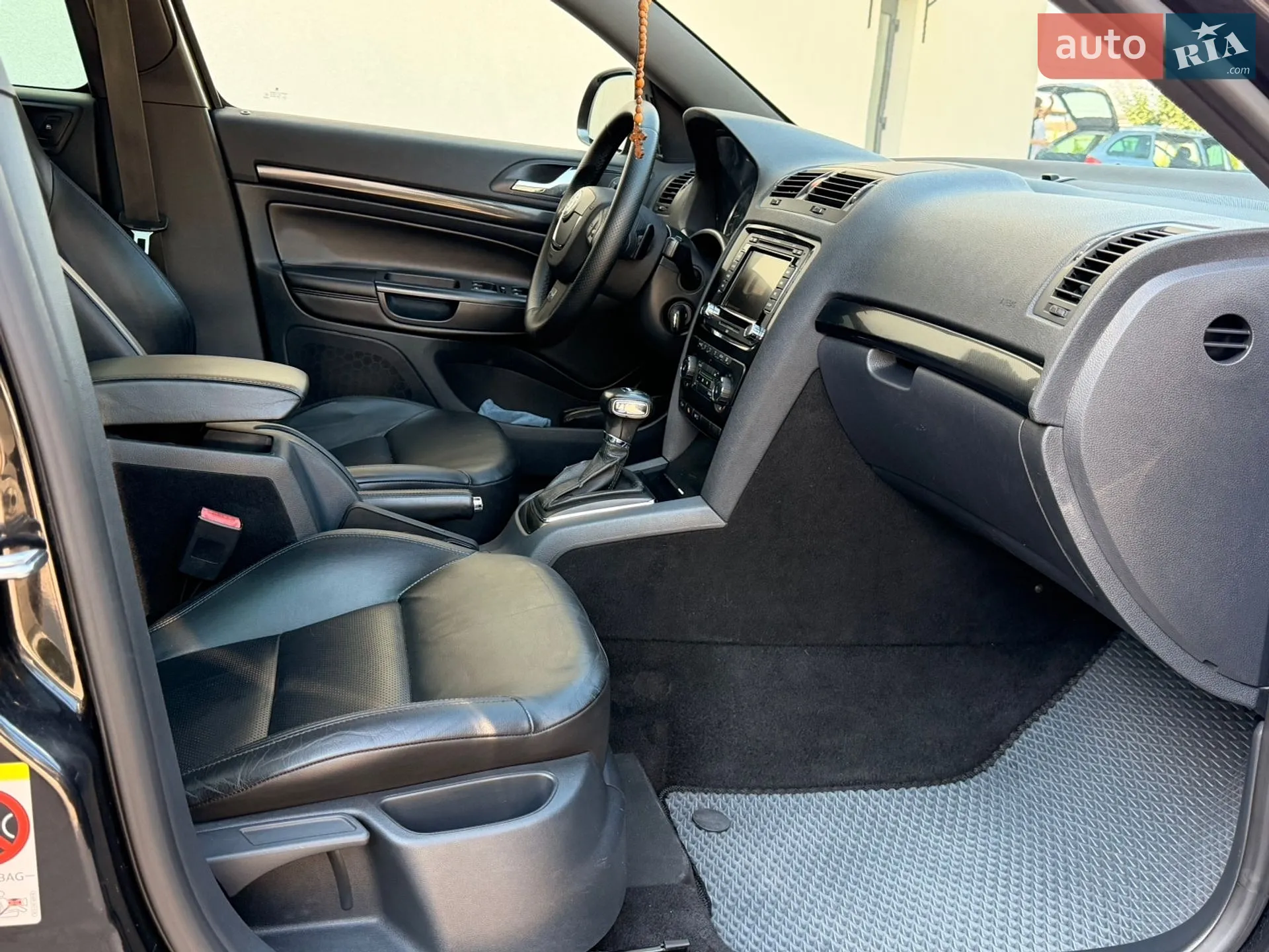 2011 Skoda Octavia - мініатюра 17