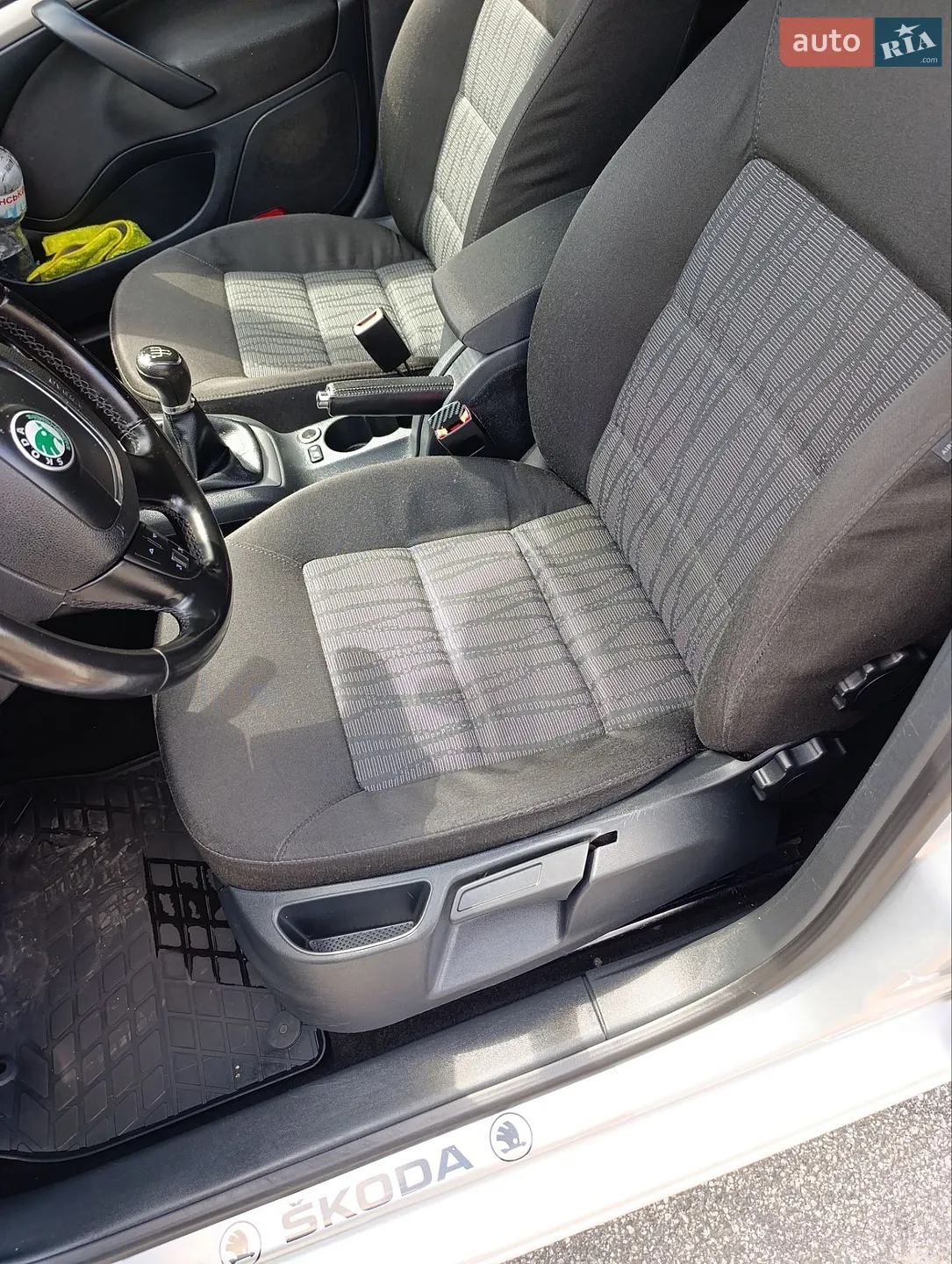 2011 Skoda Octavia - мініатюра 13