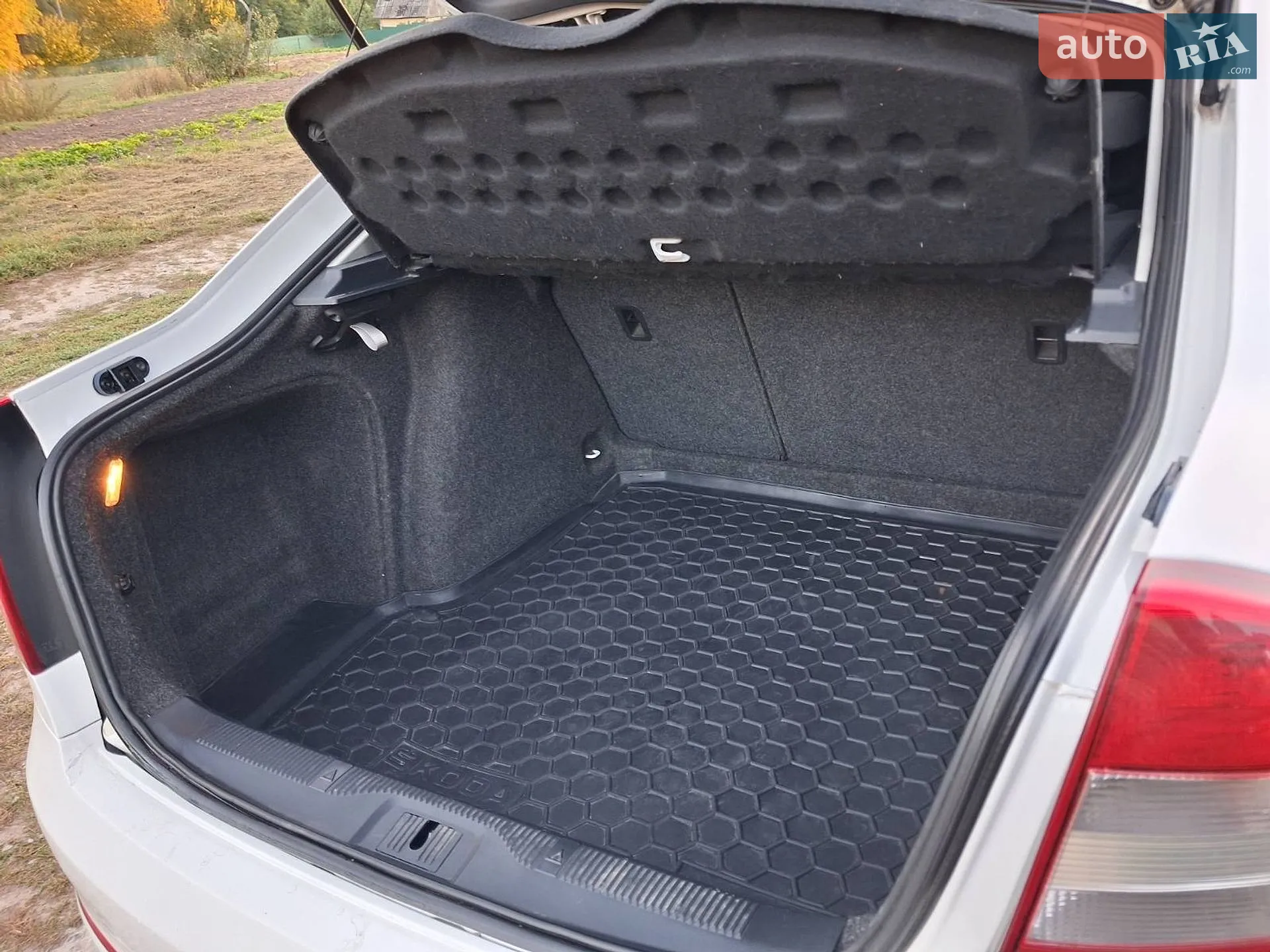 2012 Skoda Octavia - мініатюра 11