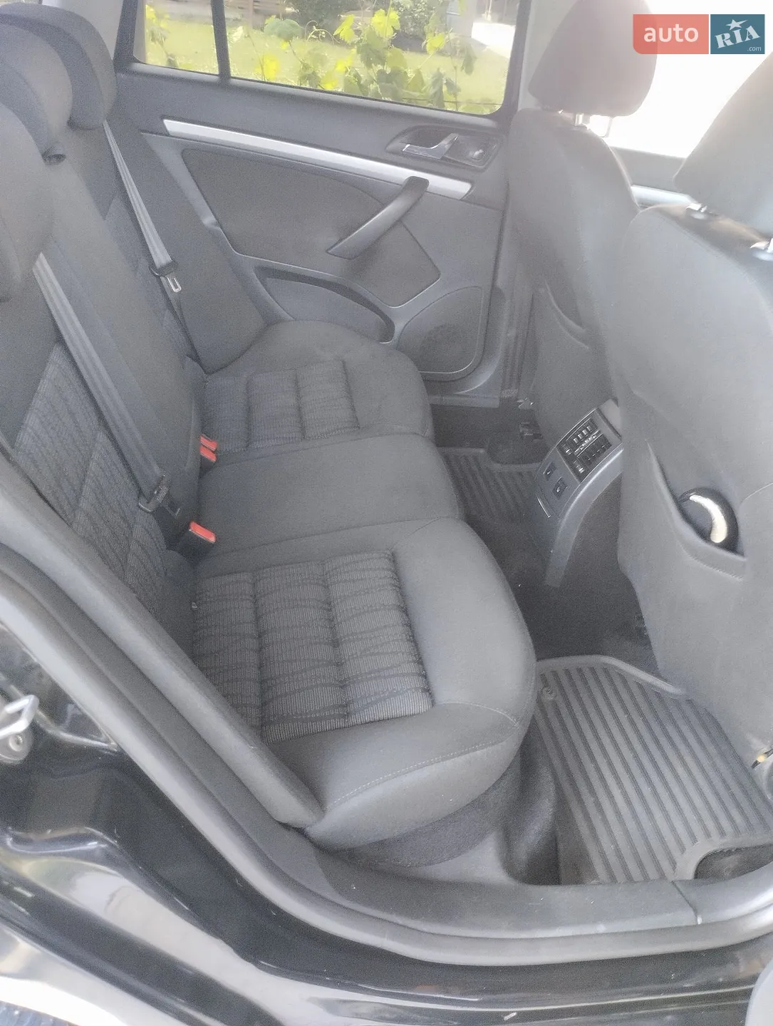 2010 Skoda Octavia - мініатюра 6
