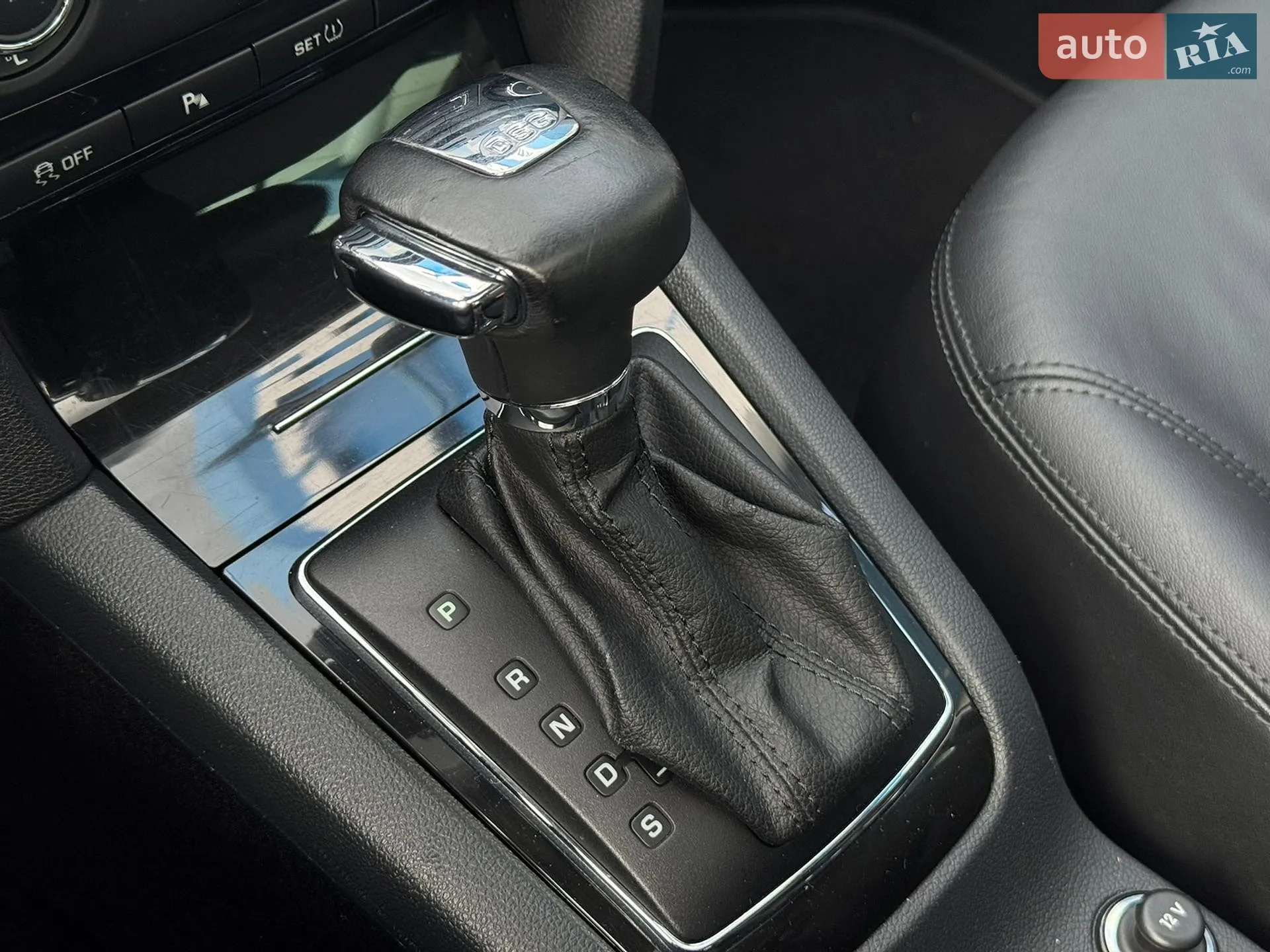 2010 Skoda Octavia - мініатюра 23