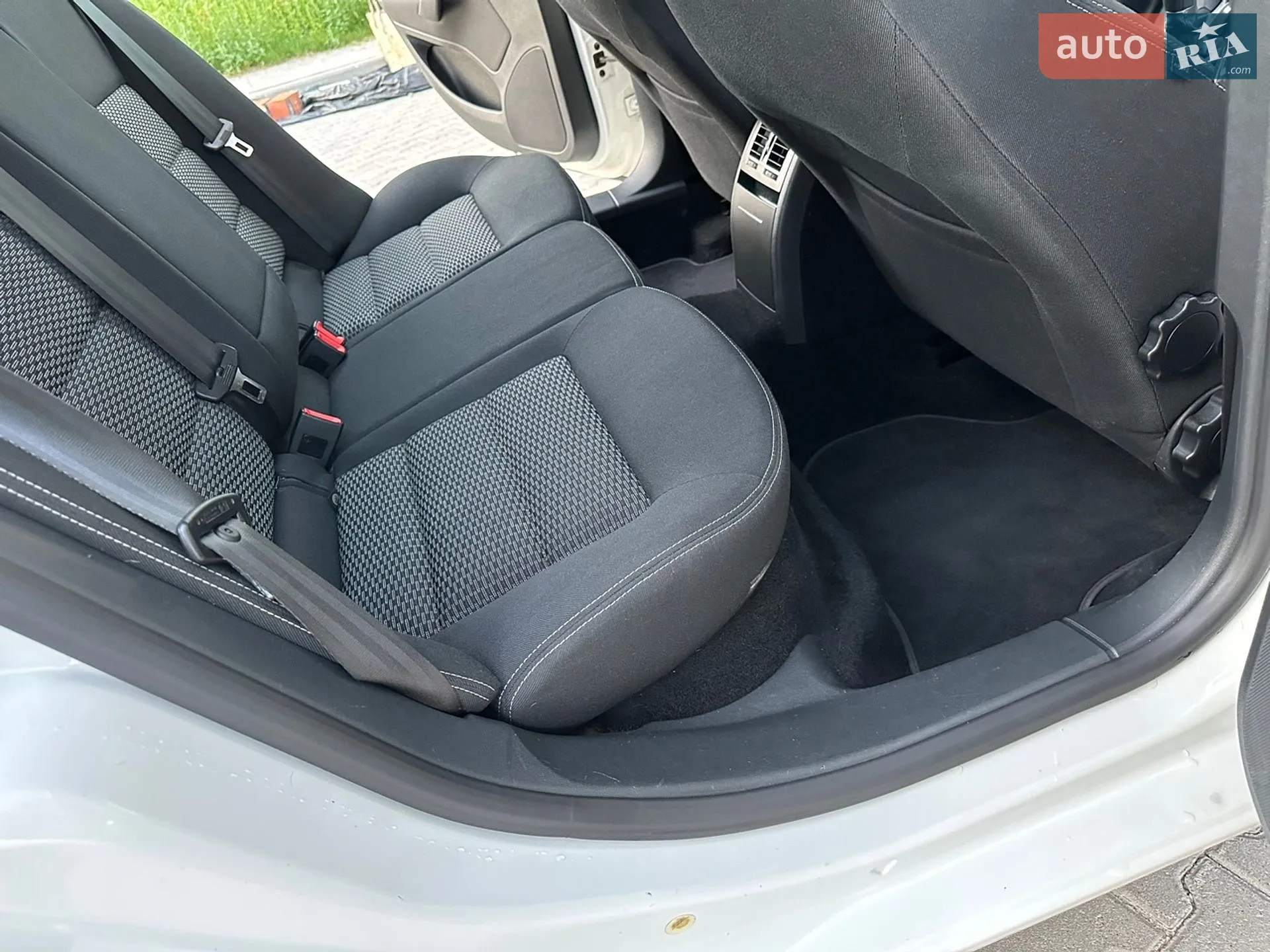 2012 Skoda Octavia - мініатюра 17