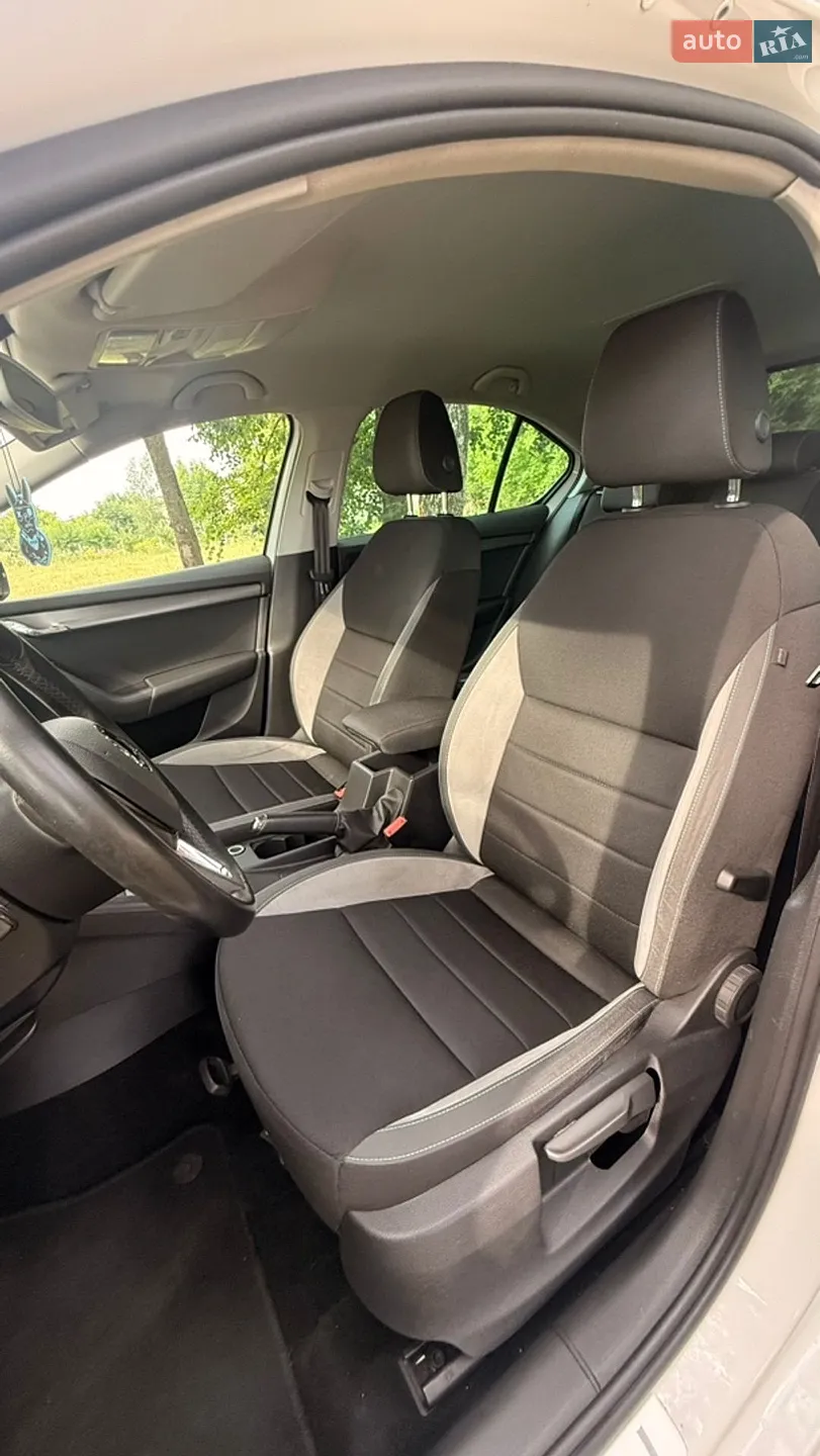2017 Skoda Octavia - мініатюра 22