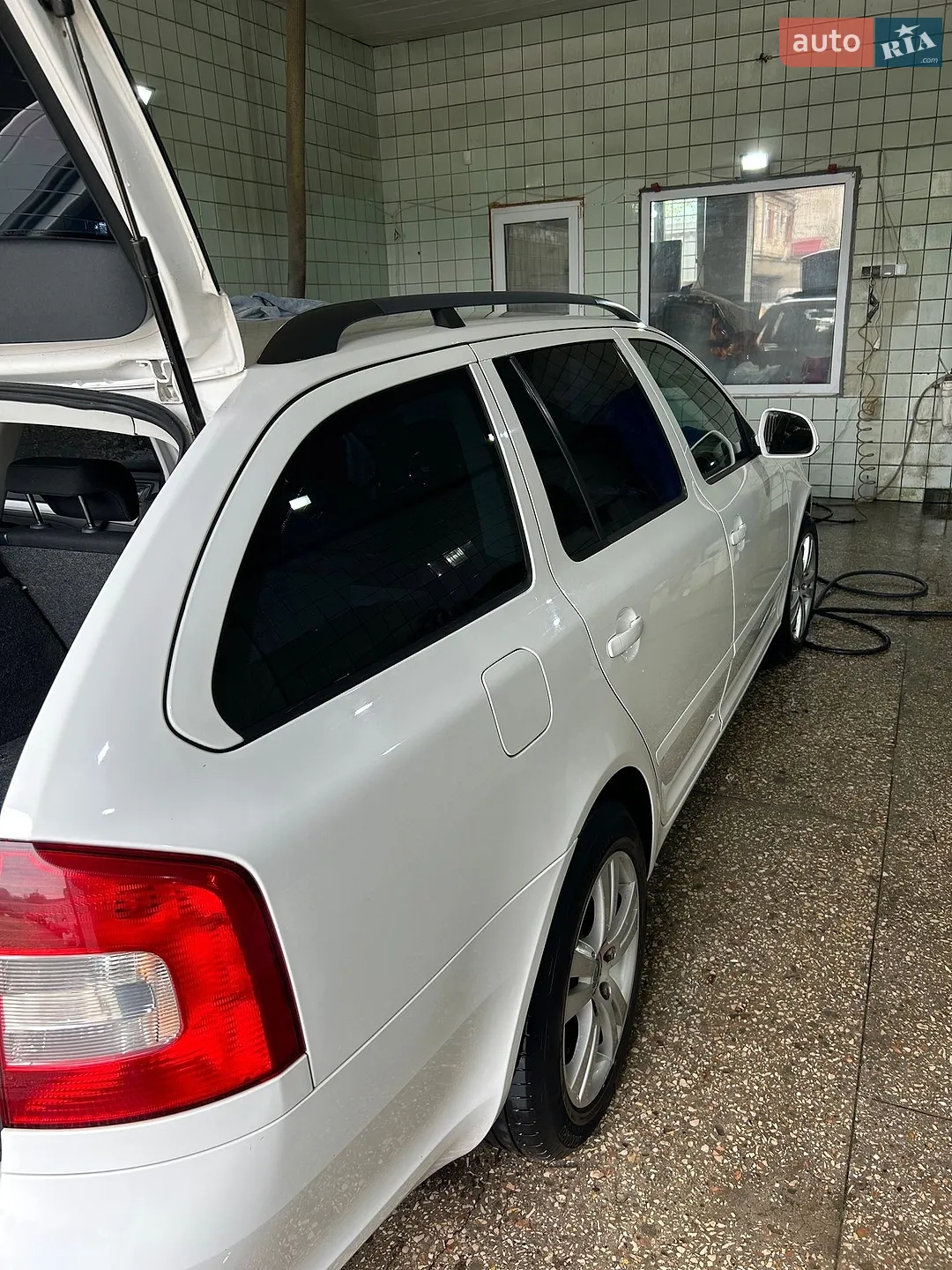 2010 Skoda Octavia - мініатюра 3