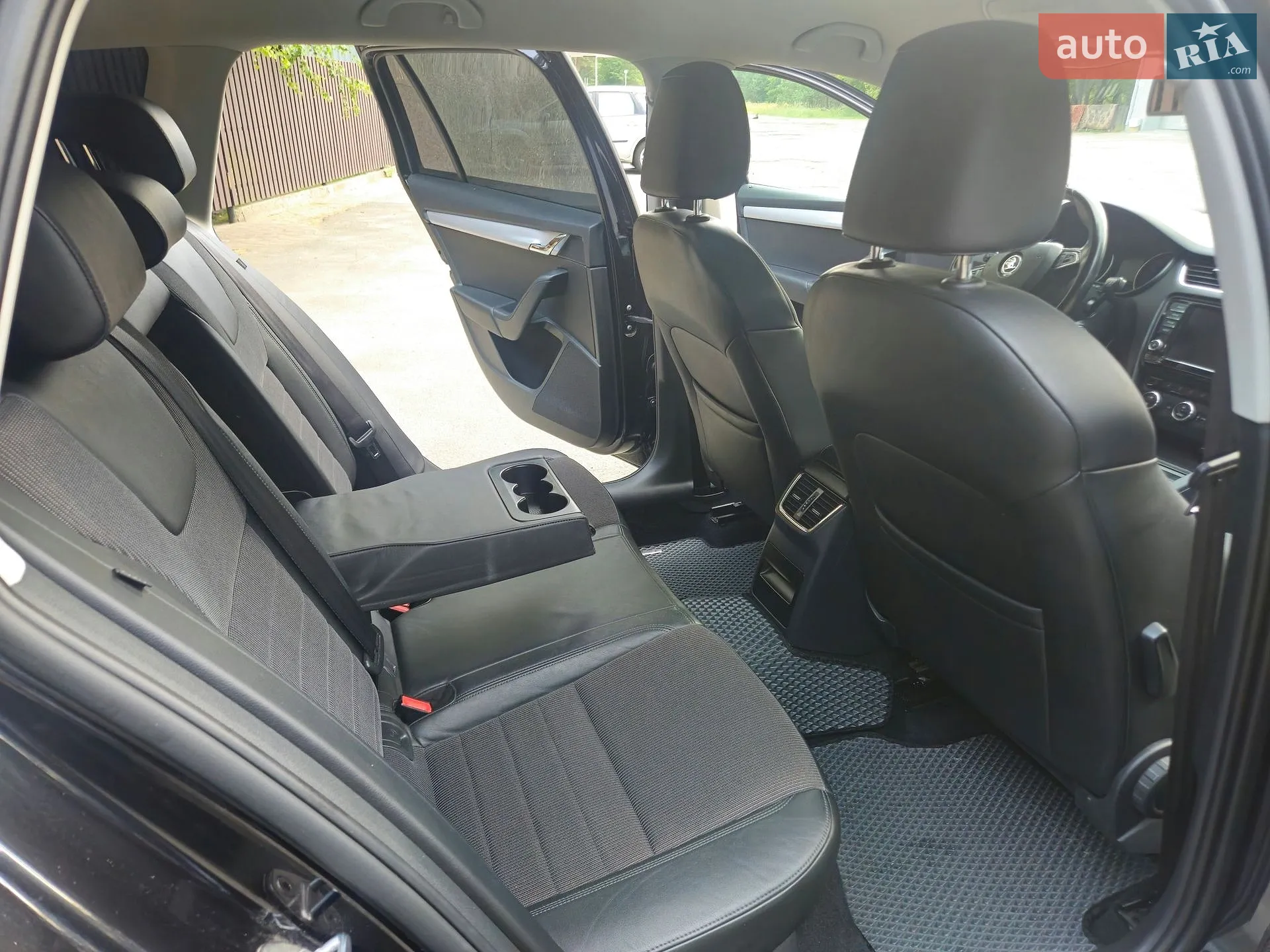 2016 Skoda Octavia - мініатюра 27