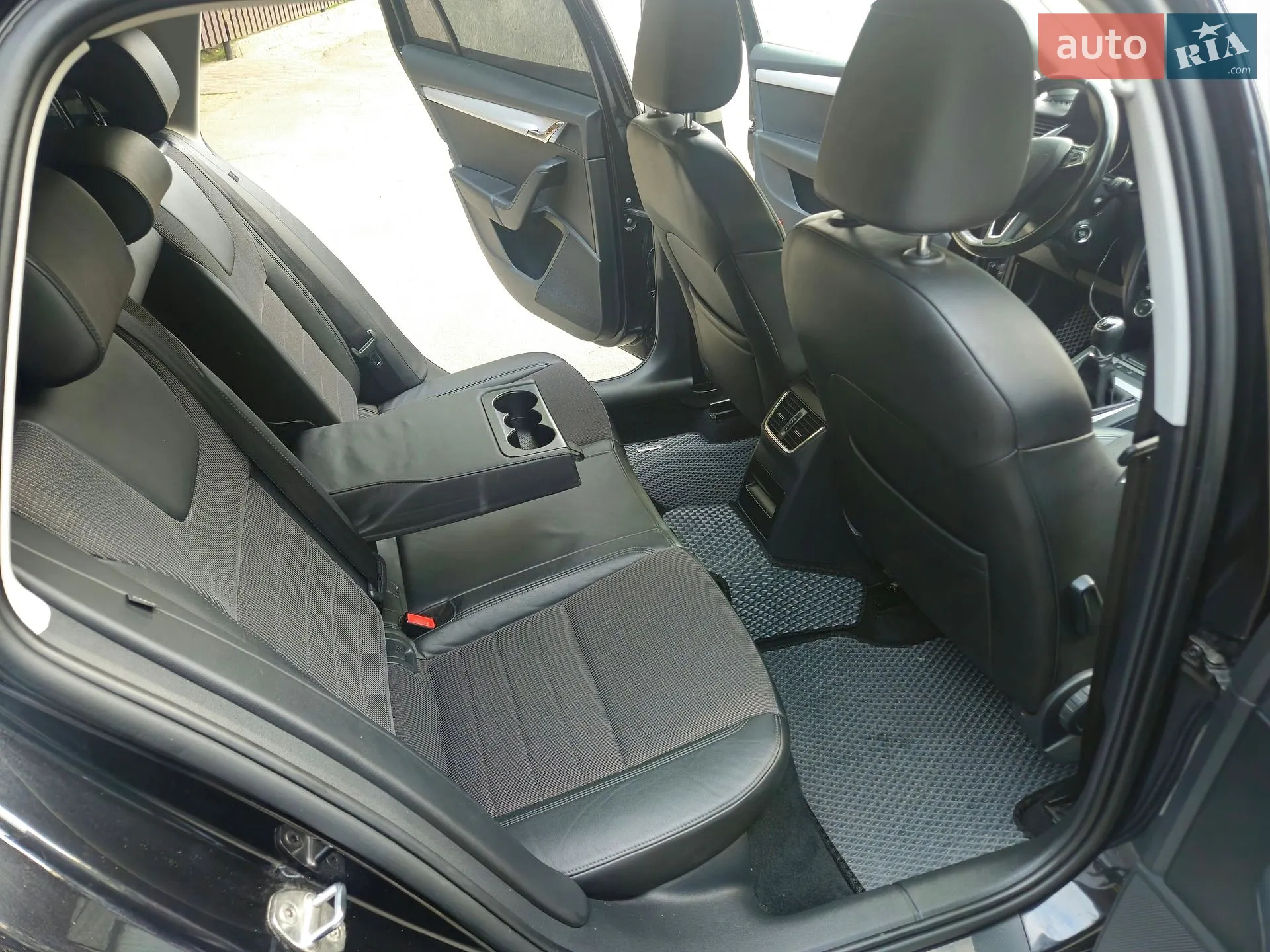 2016 Skoda Octavia - мініатюра 30