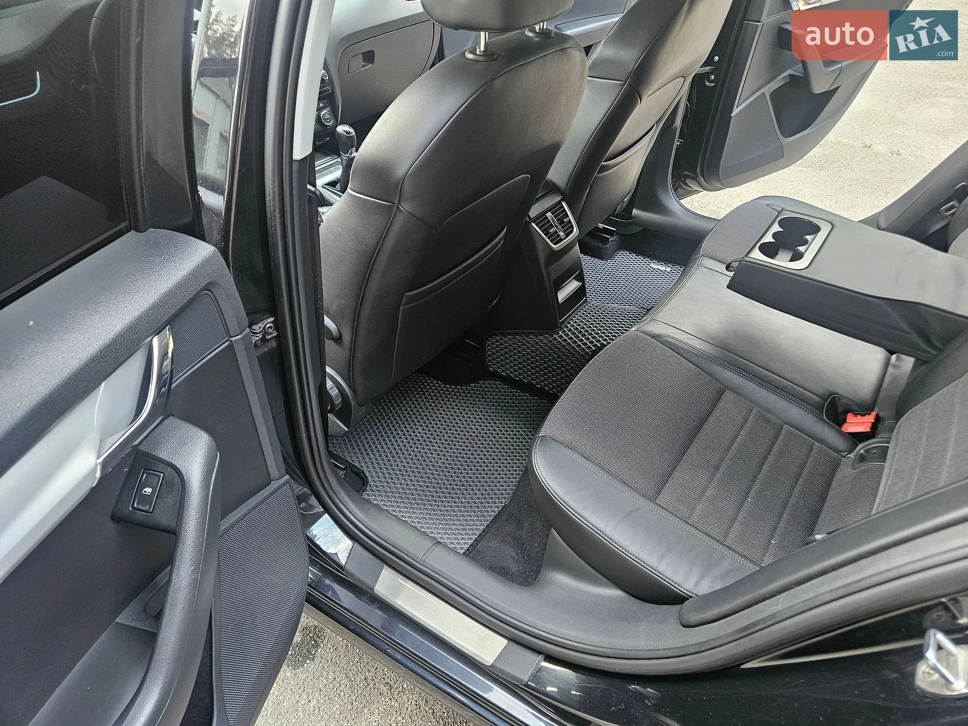 2016 Skoda Octavia - мініатюра 51