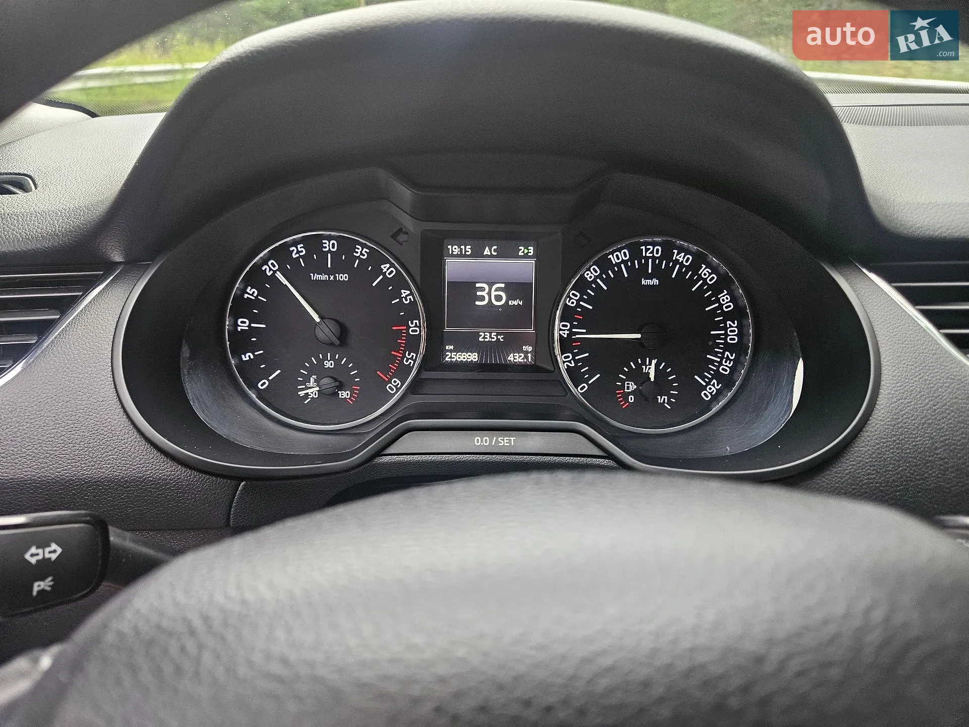 2016 Skoda Octavia - мініатюра 75