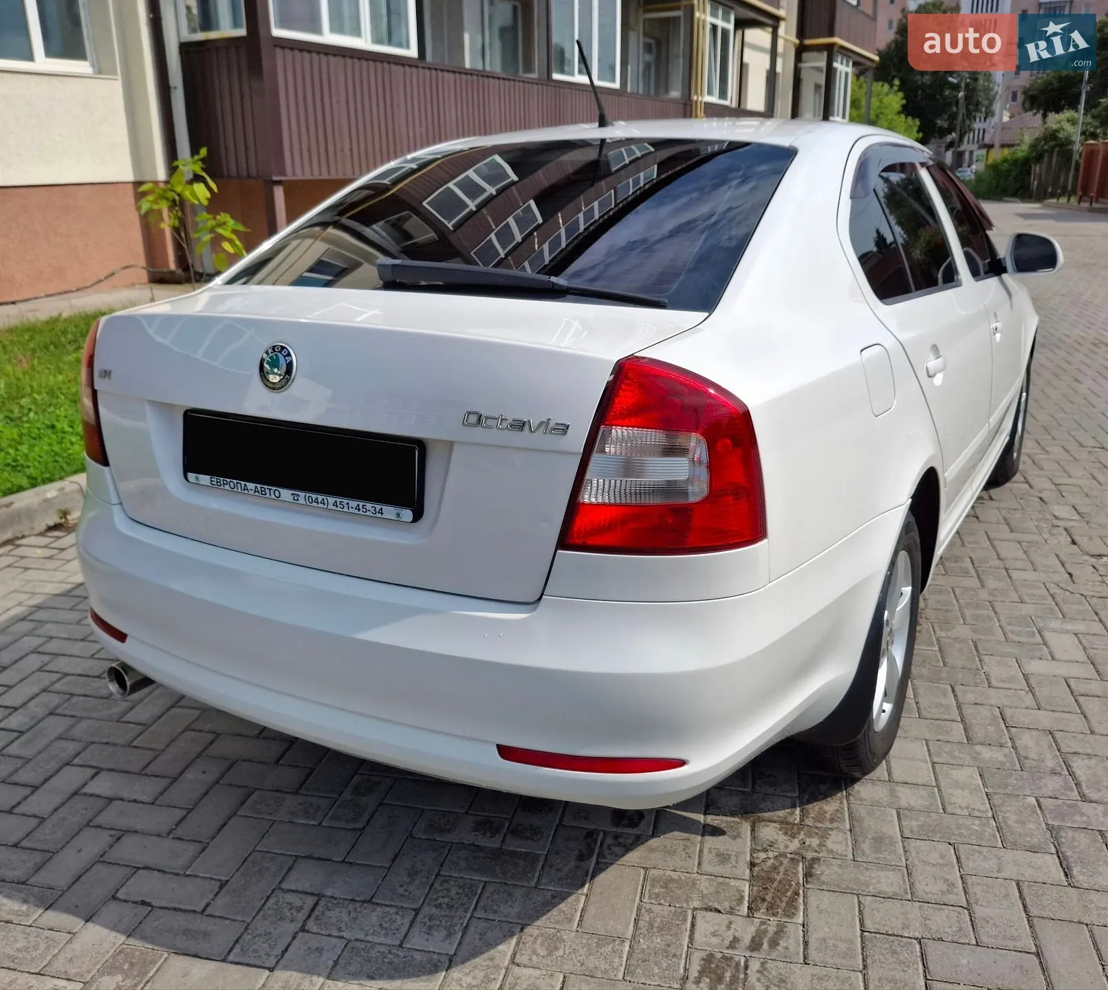 2011 Skoda Octavia - мініатюра 10
