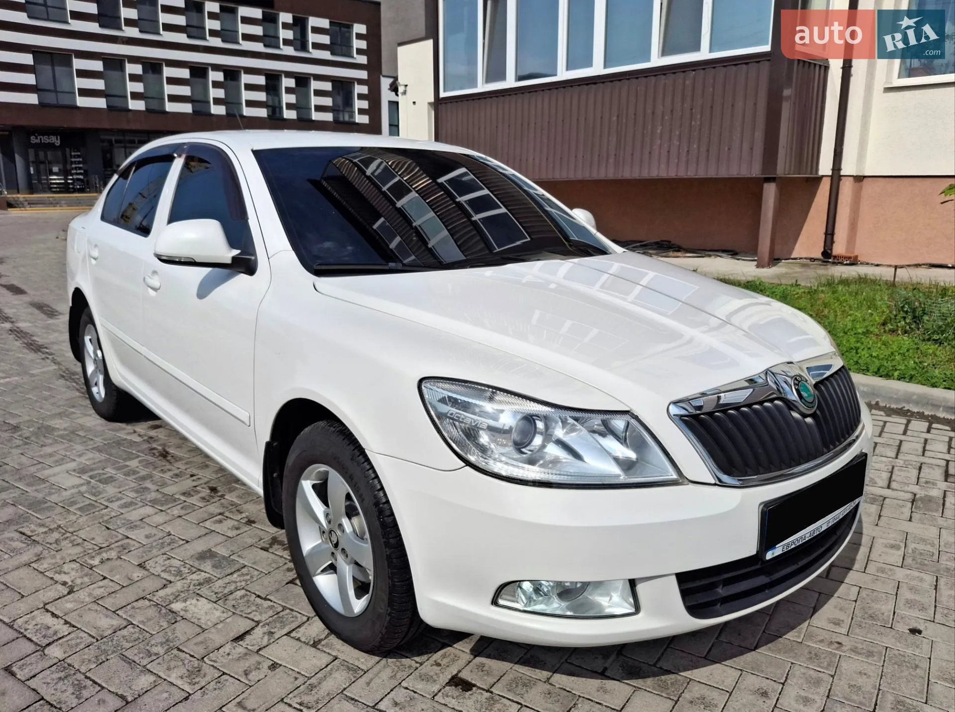 2011 Skoda Octavia - мініатюра 6