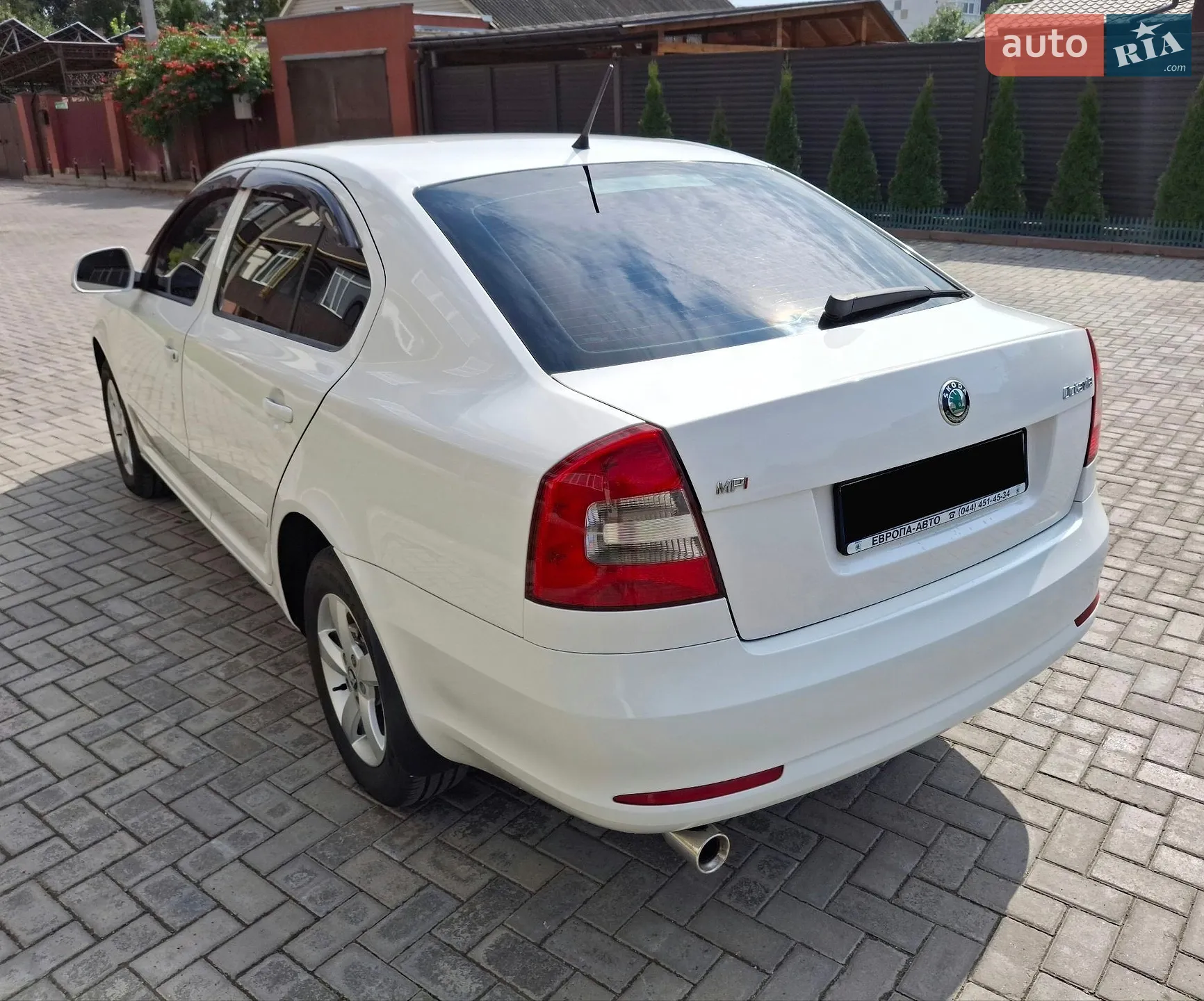 2011 Skoda Octavia - мініатюра 11