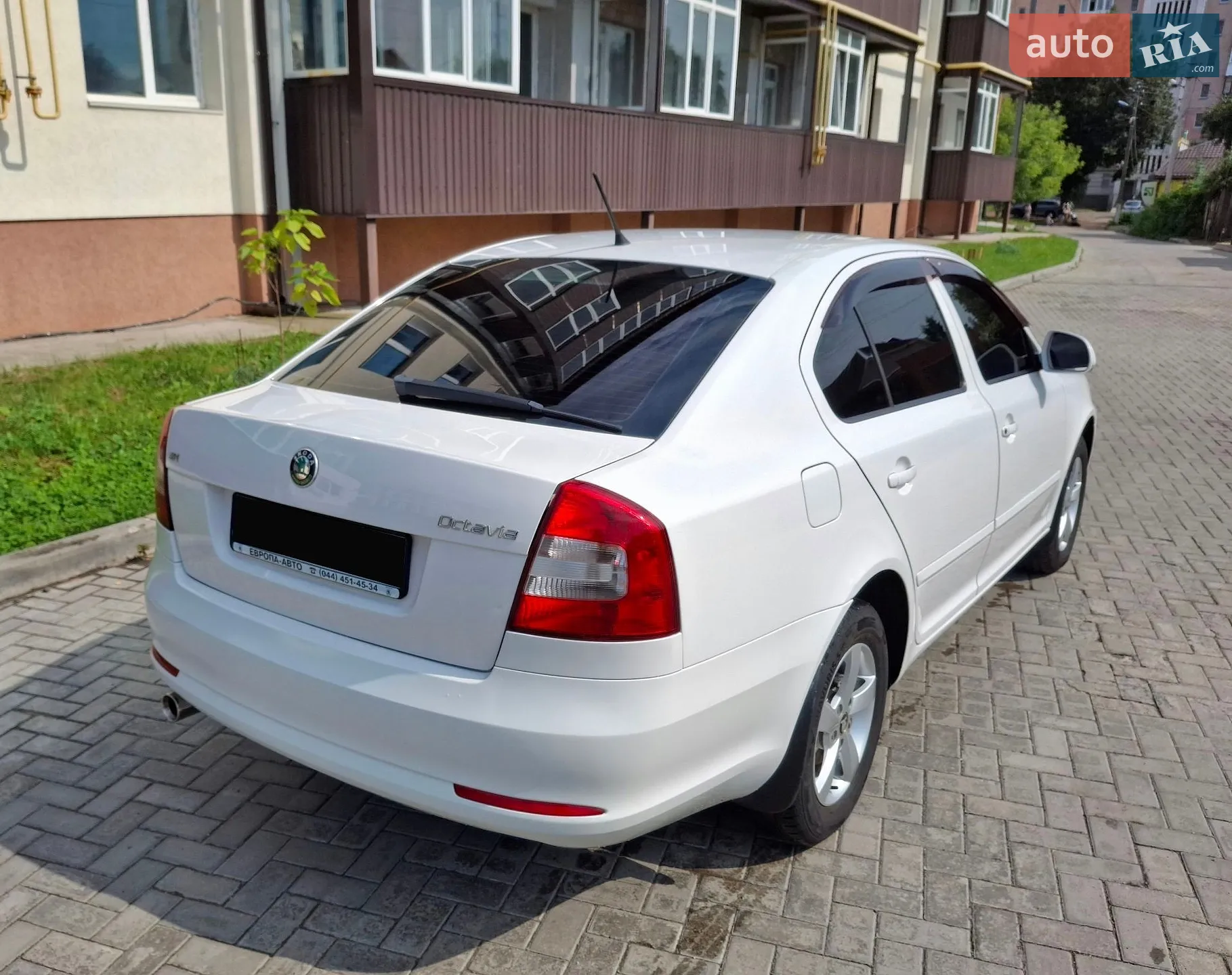 2011 Skoda Octavia - мініатюра 15