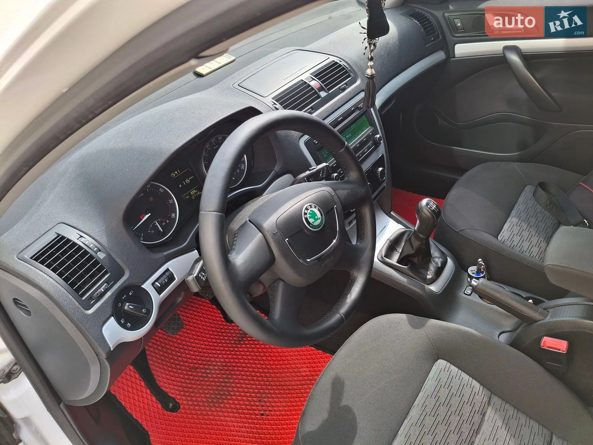 2011 Skoda Octavia - мініатюра 19
