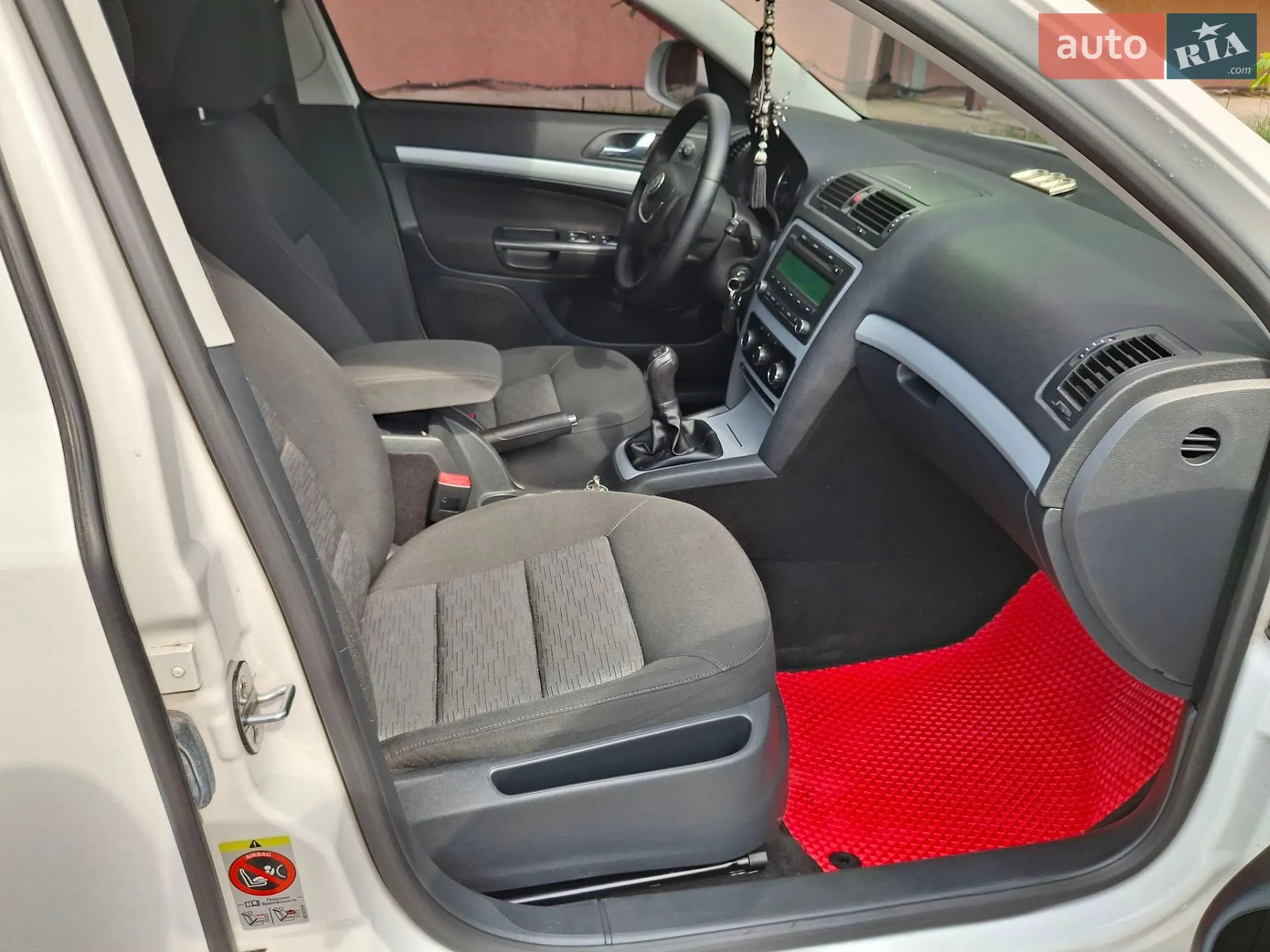 2011 Skoda Octavia - мініатюра 21