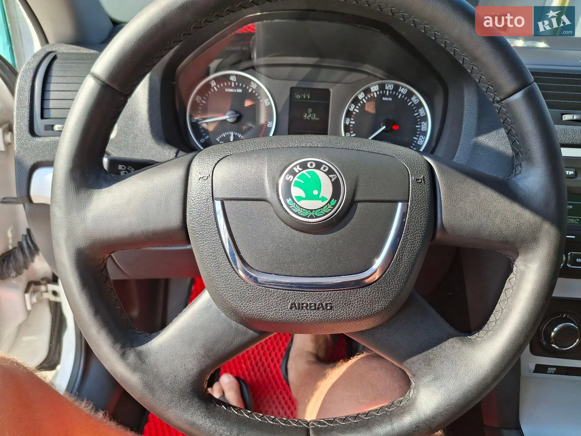 2011 Skoda Octavia - мініатюра 33
