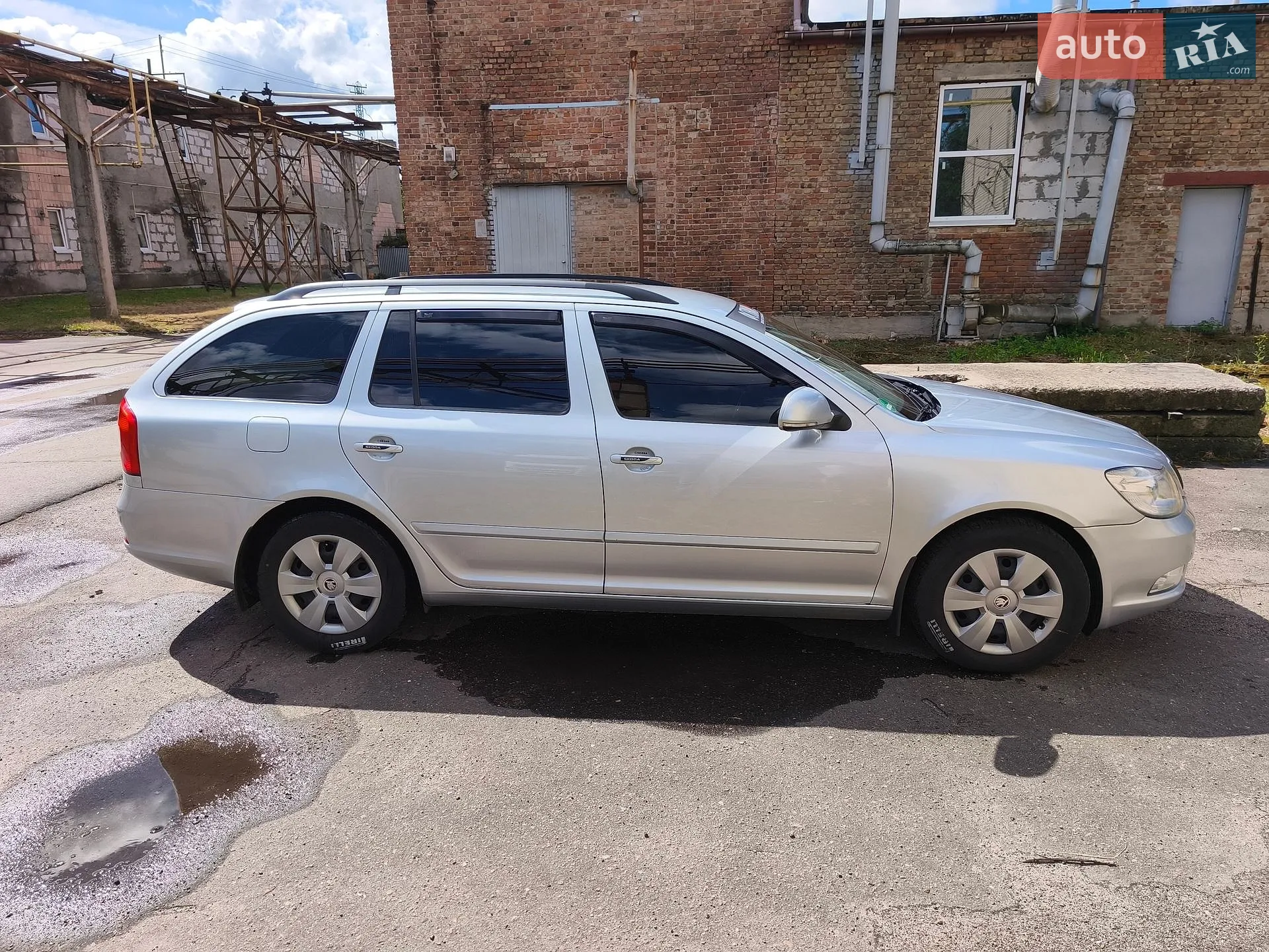 2010 Skoda Octavia - мініатюра 17
