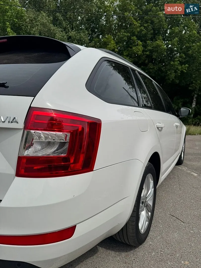 2016 Skoda Octavia - мініатюра 16