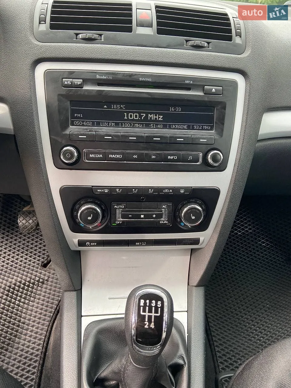2011 Skoda Octavia - мініатюра 12