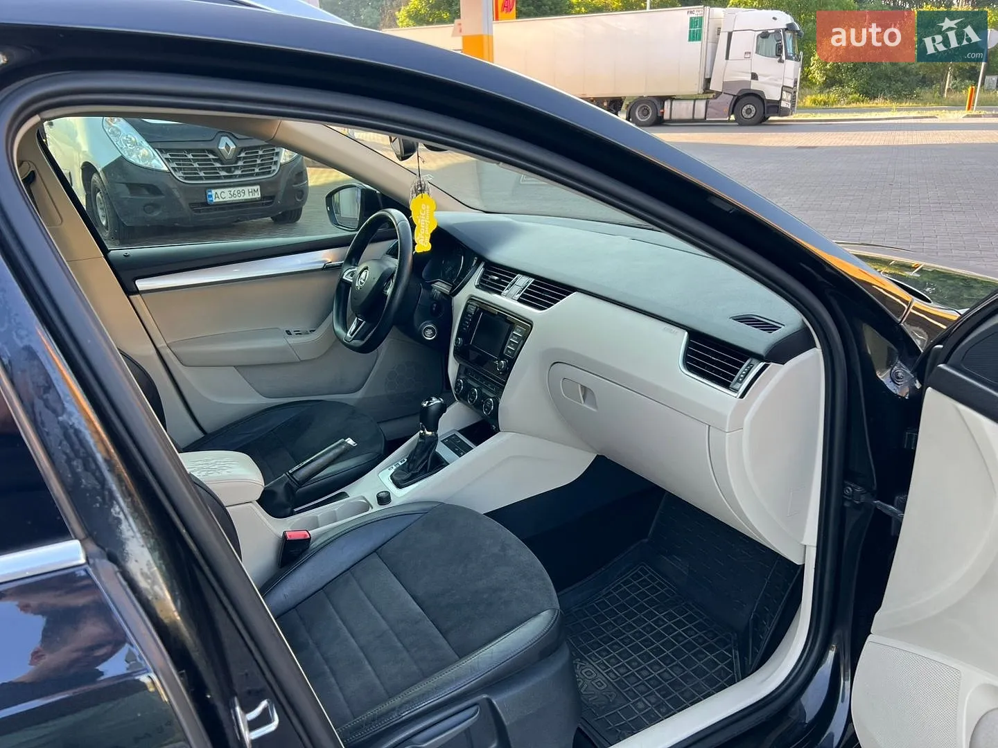 2014 Skoda Octavia - мініатюра 19