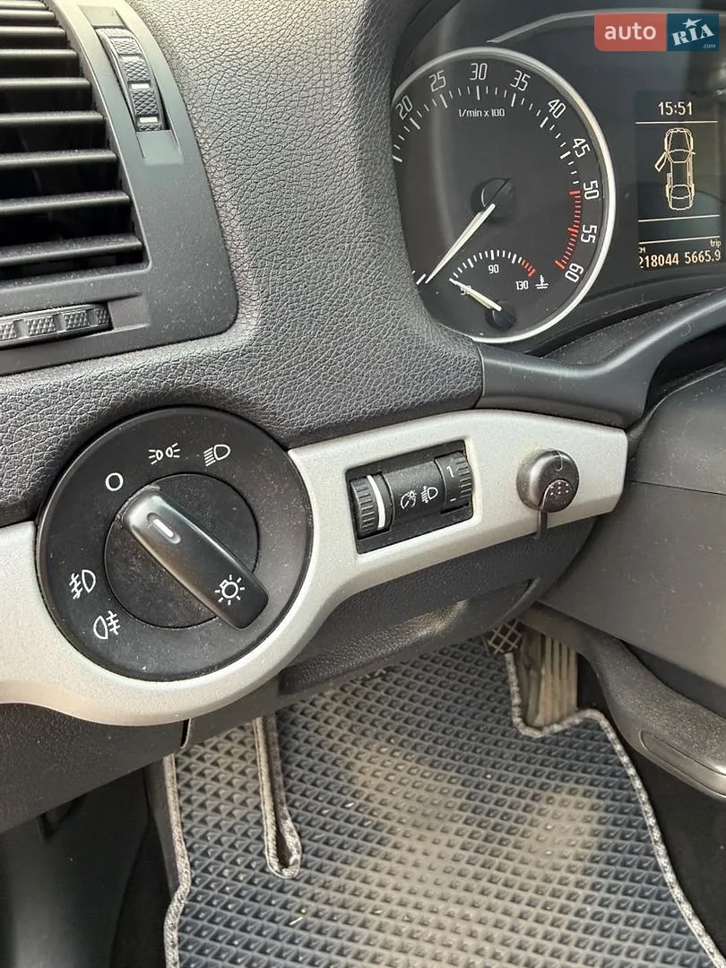 2012 Skoda Octavia - мініатюра 22