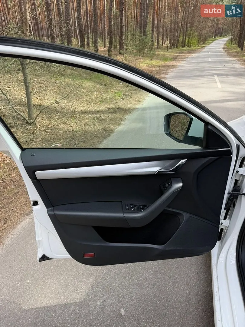 2019 Skoda Octavia - мініатюра 16