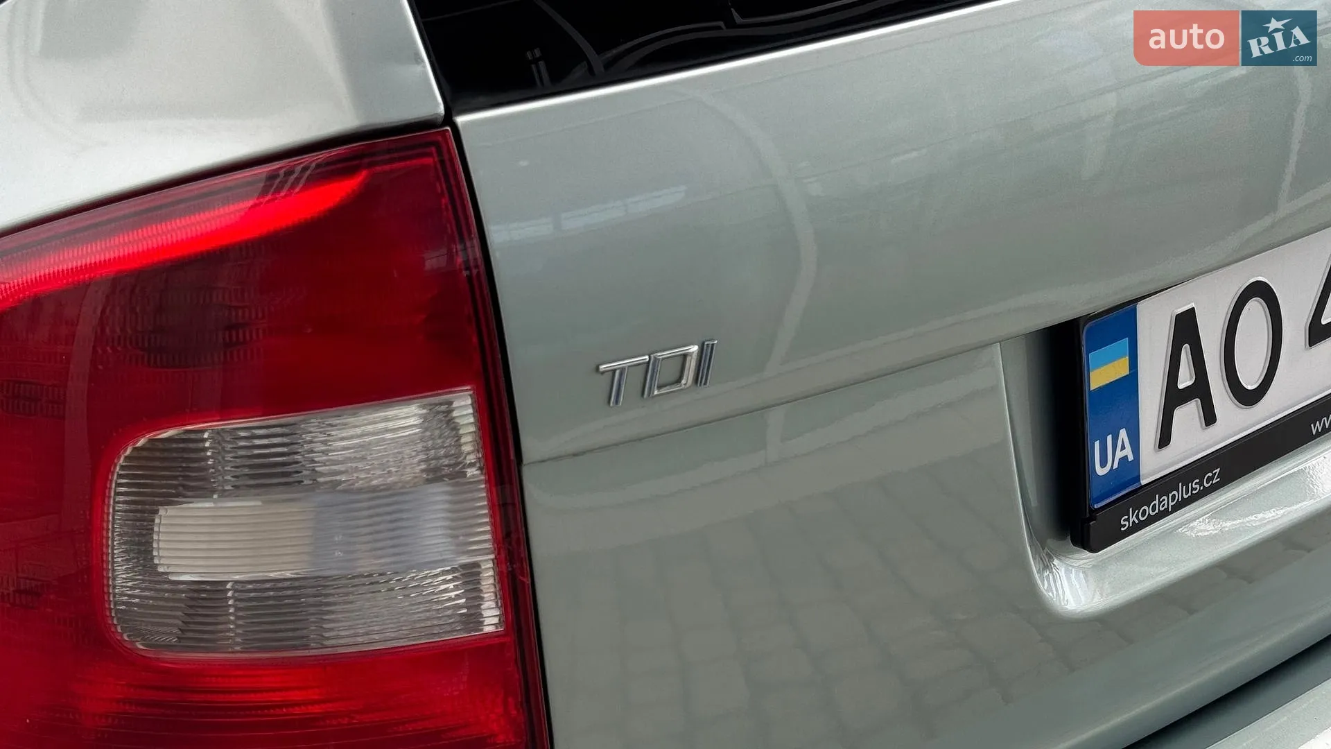 2010 Skoda Octavia - мініатюра 19