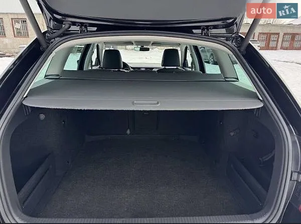 Skoda Octavia 2019 VIN TMBJJ7NE3L0050166 фото оголошення 4 з 11