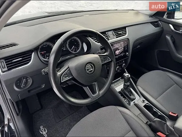 Skoda Octavia 2019 VIN TMBJJ7NE3L0050166 фото оголошення 5 з 11