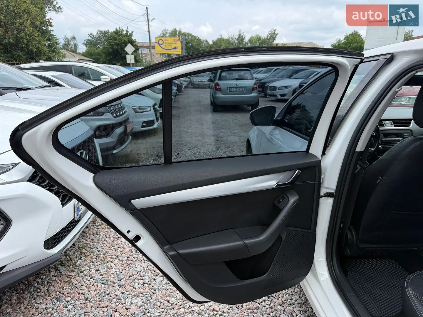 2013 Skoda Octavia - мініатюра 11