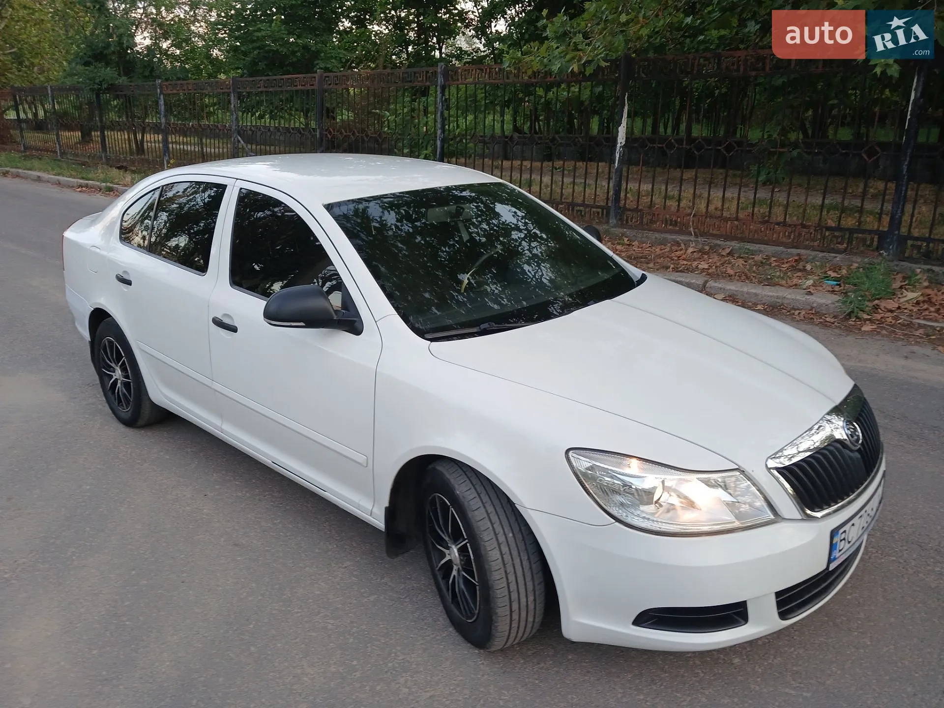 2010 Skoda Octavia - мініатюра 12