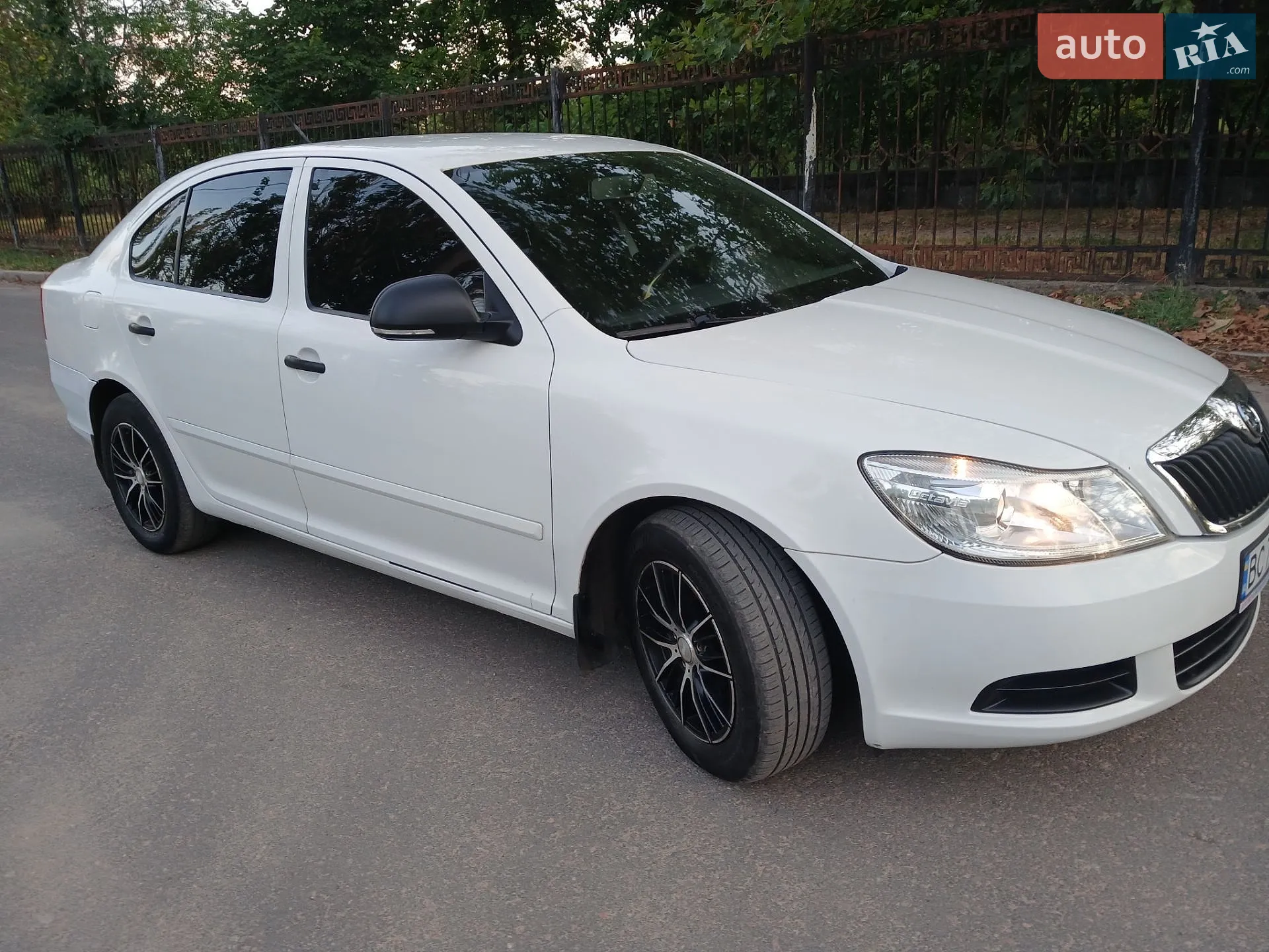 2010 Skoda Octavia - мініатюра 15