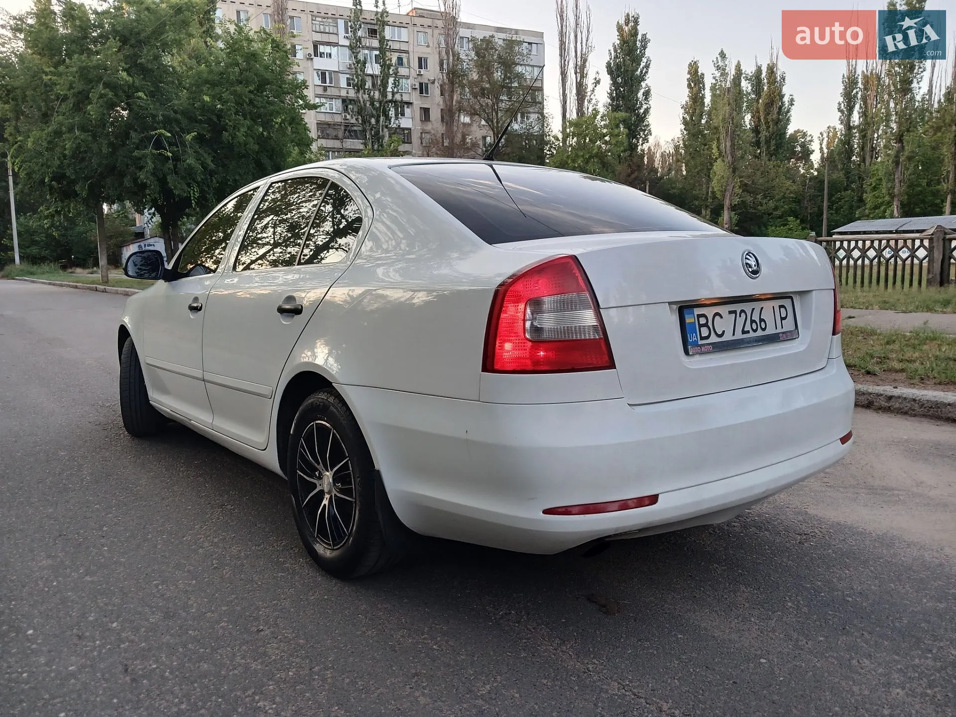 2010 Skoda Octavia - мініатюра 22