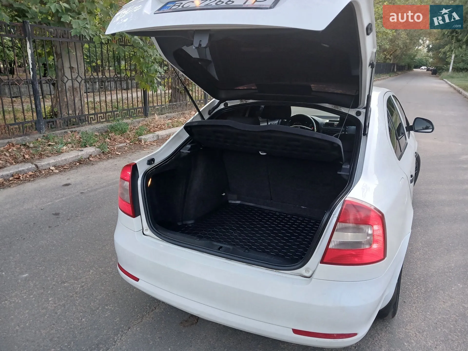 2010 Skoda Octavia - мініатюра 29