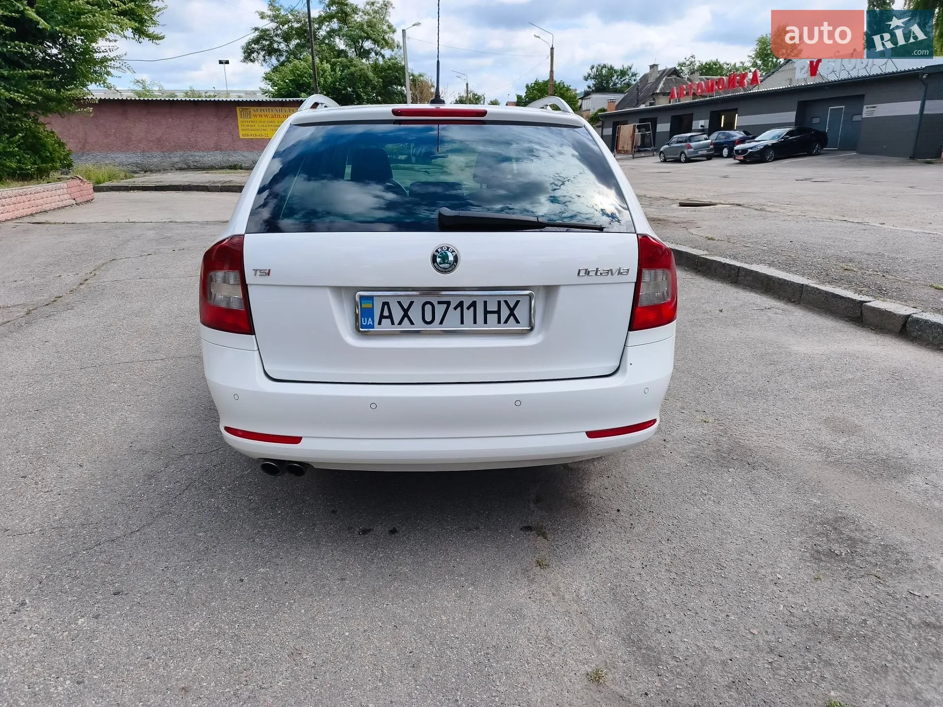 2010 Skoda Octavia - мініатюра 9