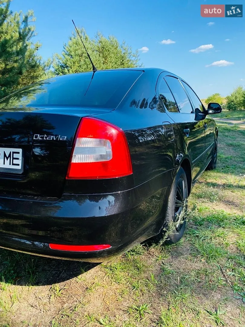 2010 Skoda Octavia - мініатюра 4