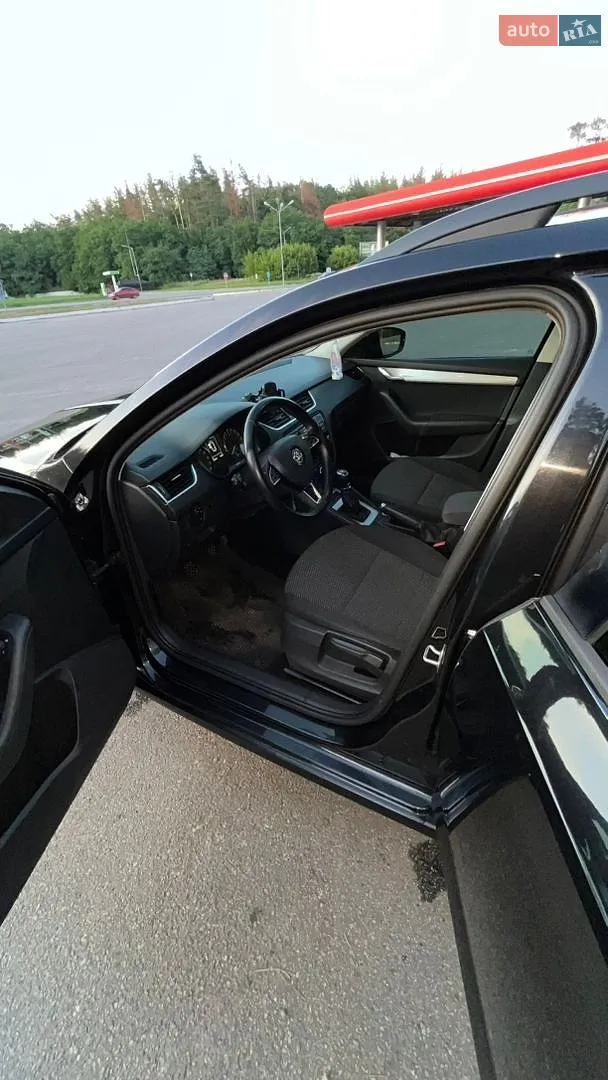 2016 Skoda Octavia - мініатюра 14
