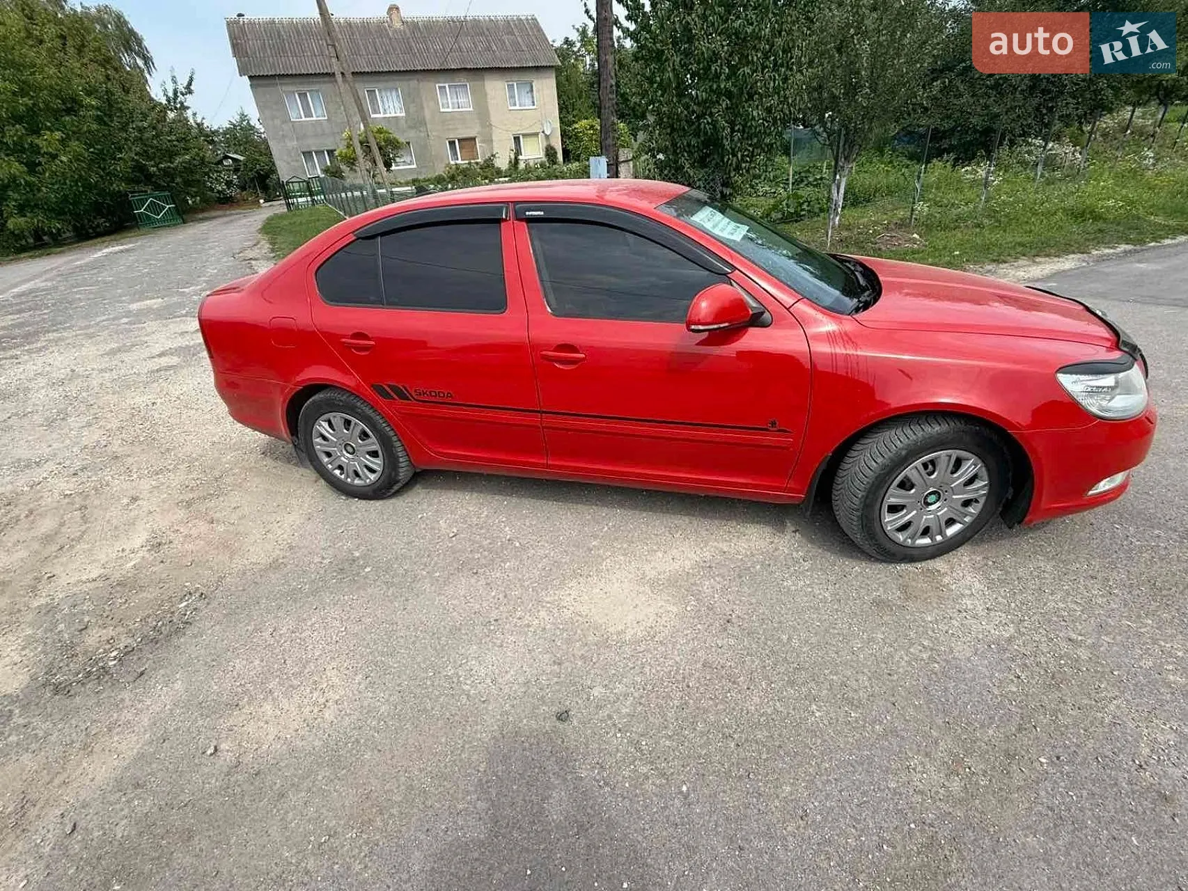 2010 Skoda Octavia - мініатюра 2