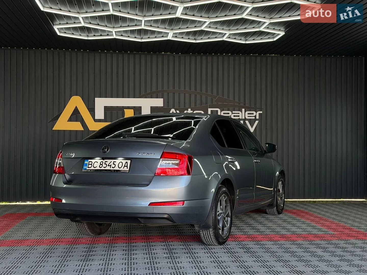 2013 Skoda Octavia - мініатюра 13