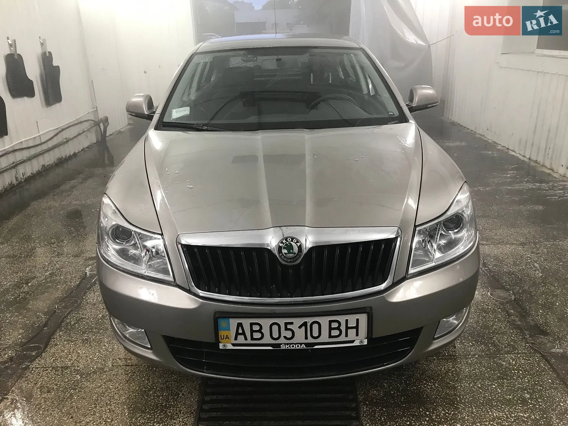 2010 Skoda Octavia - мініатюра 2